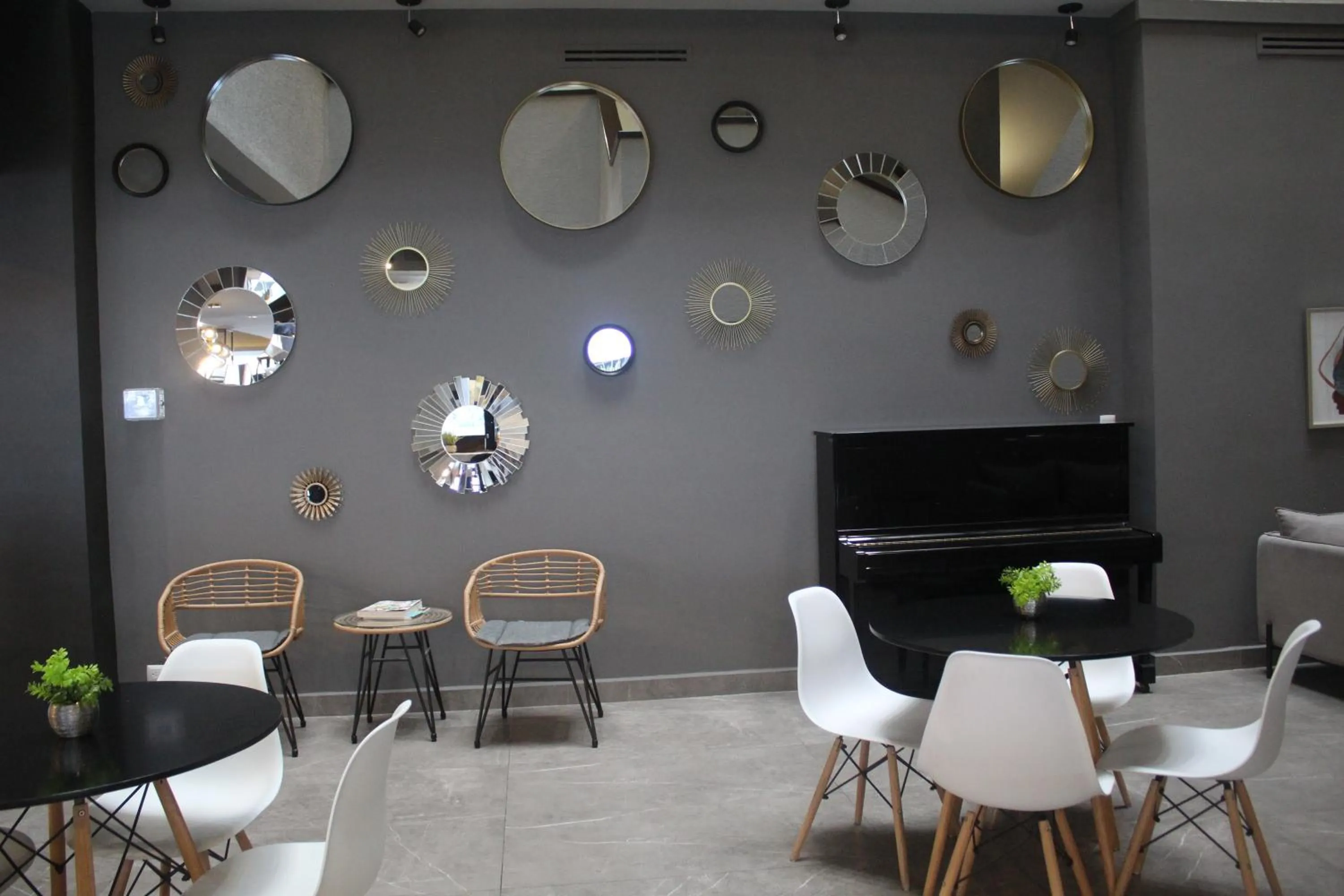 Living room in Best Western Santorin