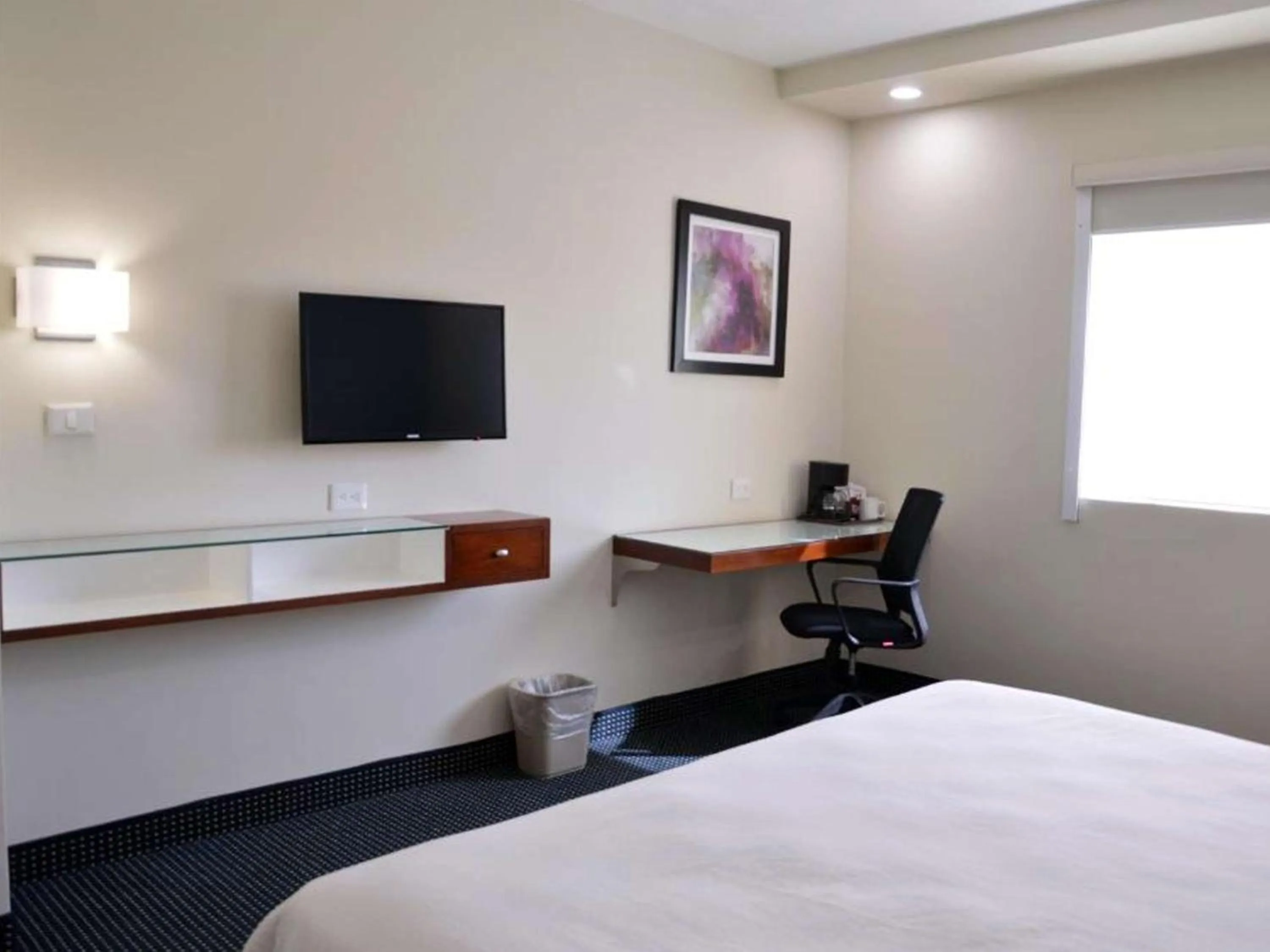 Bedroom, Bed in Best Western Santorin