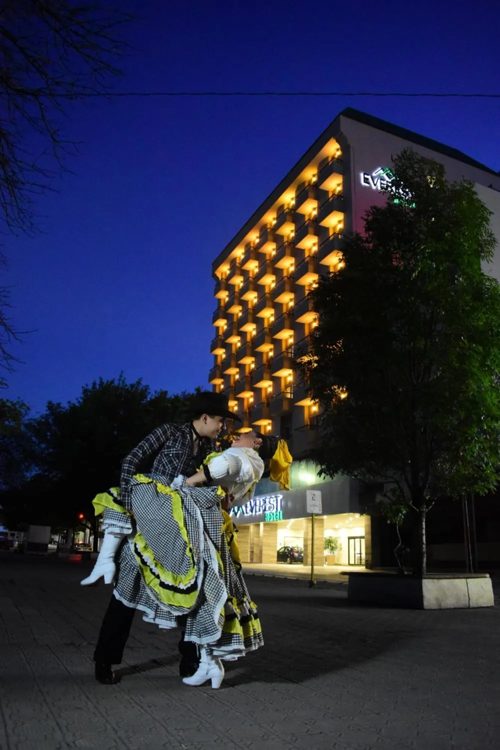 Property building in Everest Ciudad Victoria