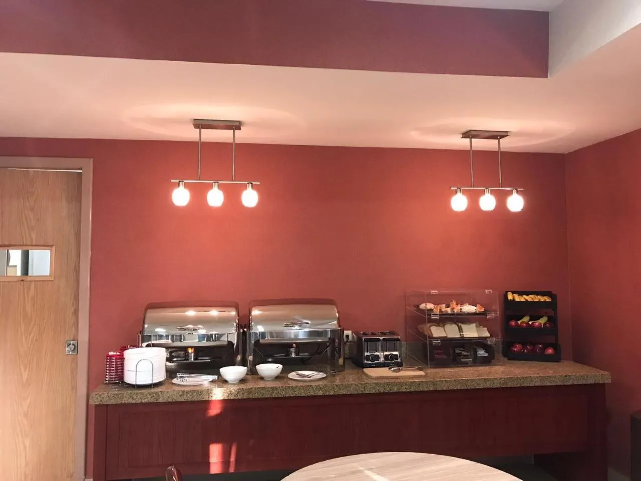 Lunch in Victoria Inn