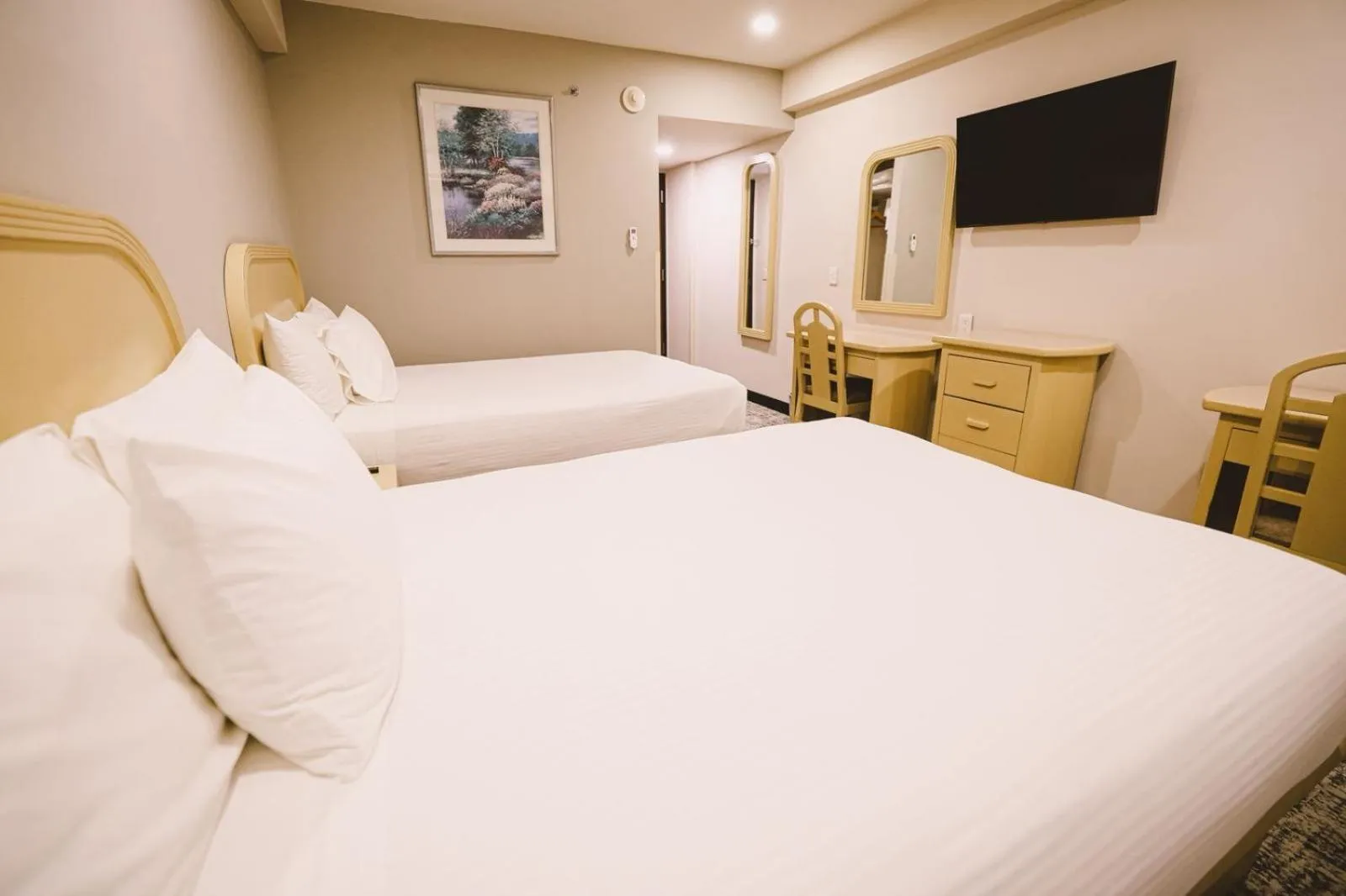 Bedroom, Bed in Victoria Inn