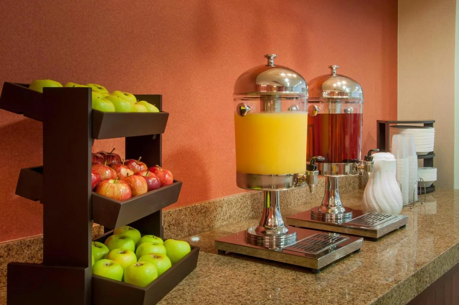 Continental breakfast in Victoria Inn