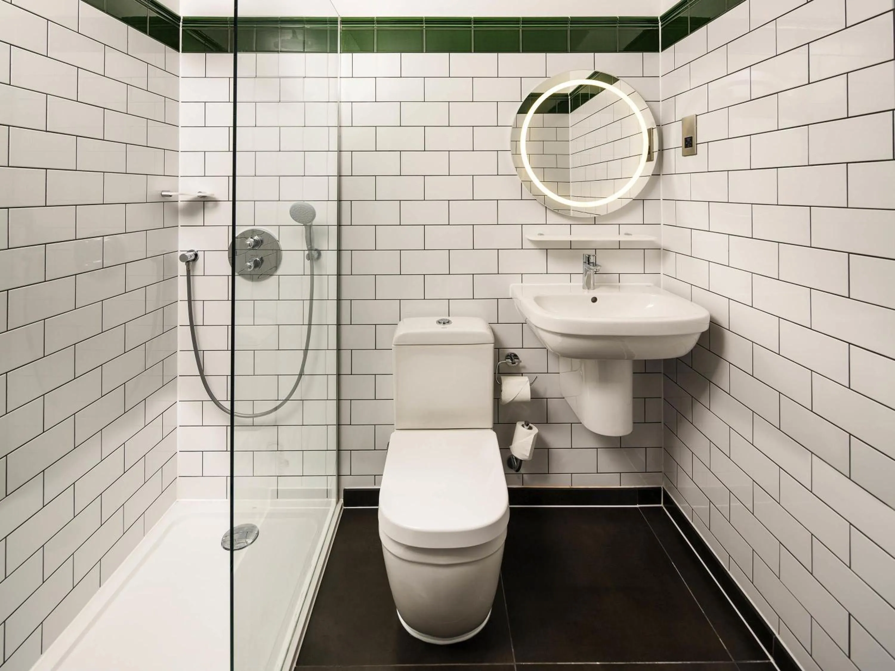 Bedroom in ibis Styles London Gloucester Road