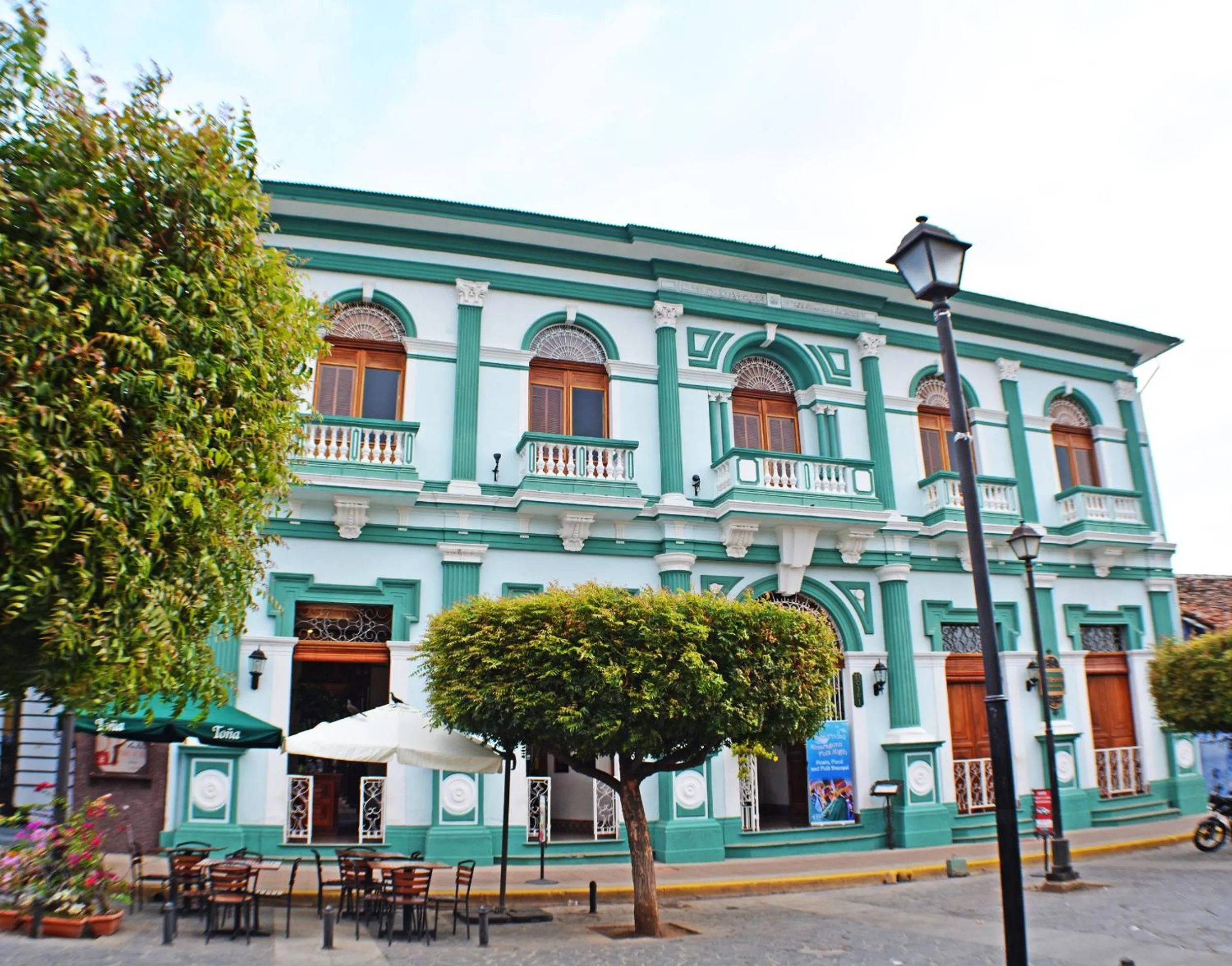 Facade/entrance in Hotel Dario Granada