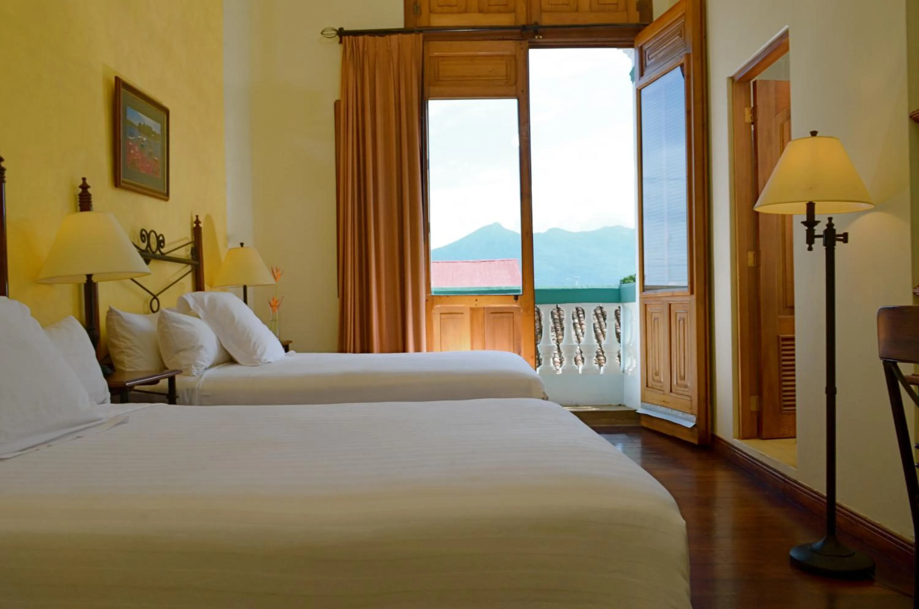 Bedroom, Bed in Hotel Dario Granada