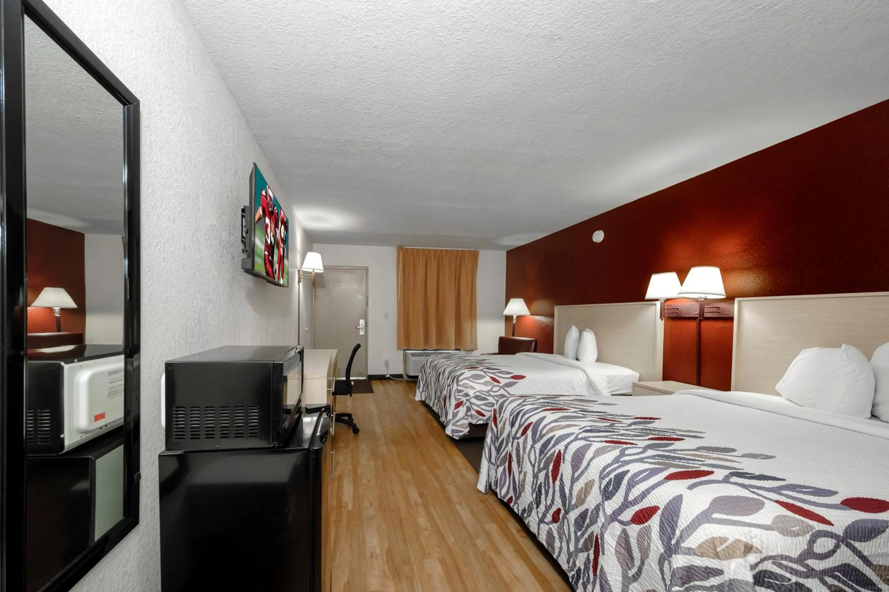 Photo of the whole room, Room Photo in Red Roof Inn Ft. Myers