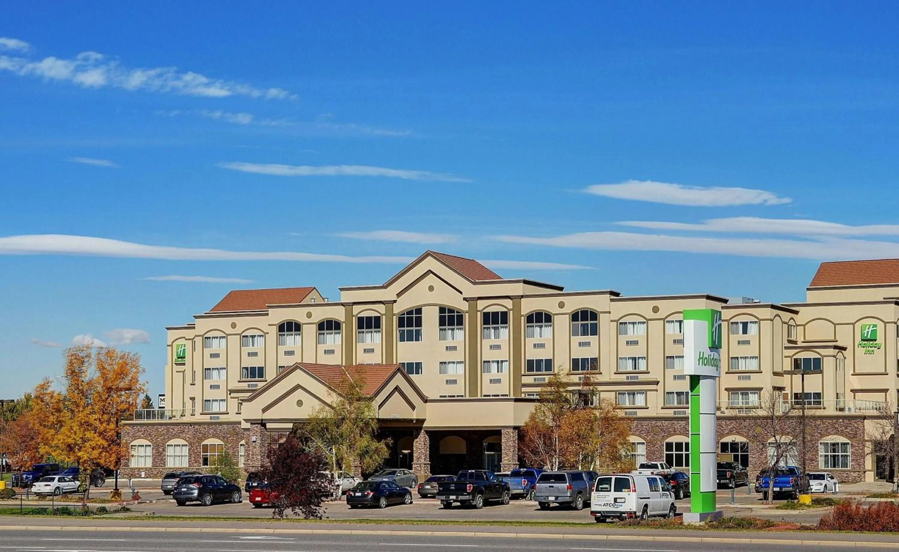 Property building in Holiday Inn Lethbridge by IHG