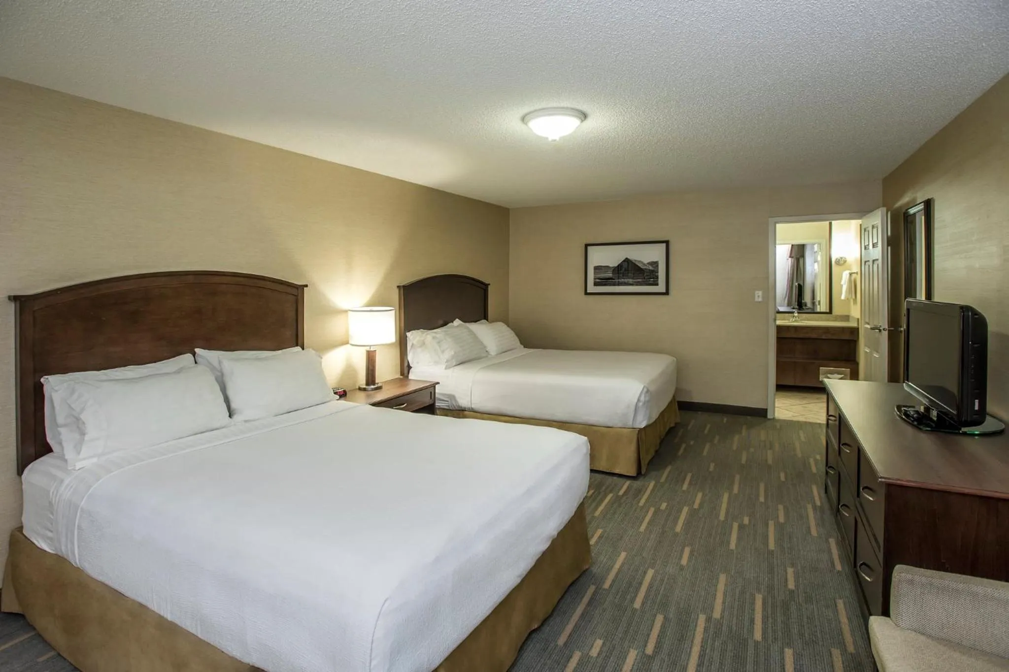 Photo of the whole room, Bed in Holiday Inn Lethbridge by IHG