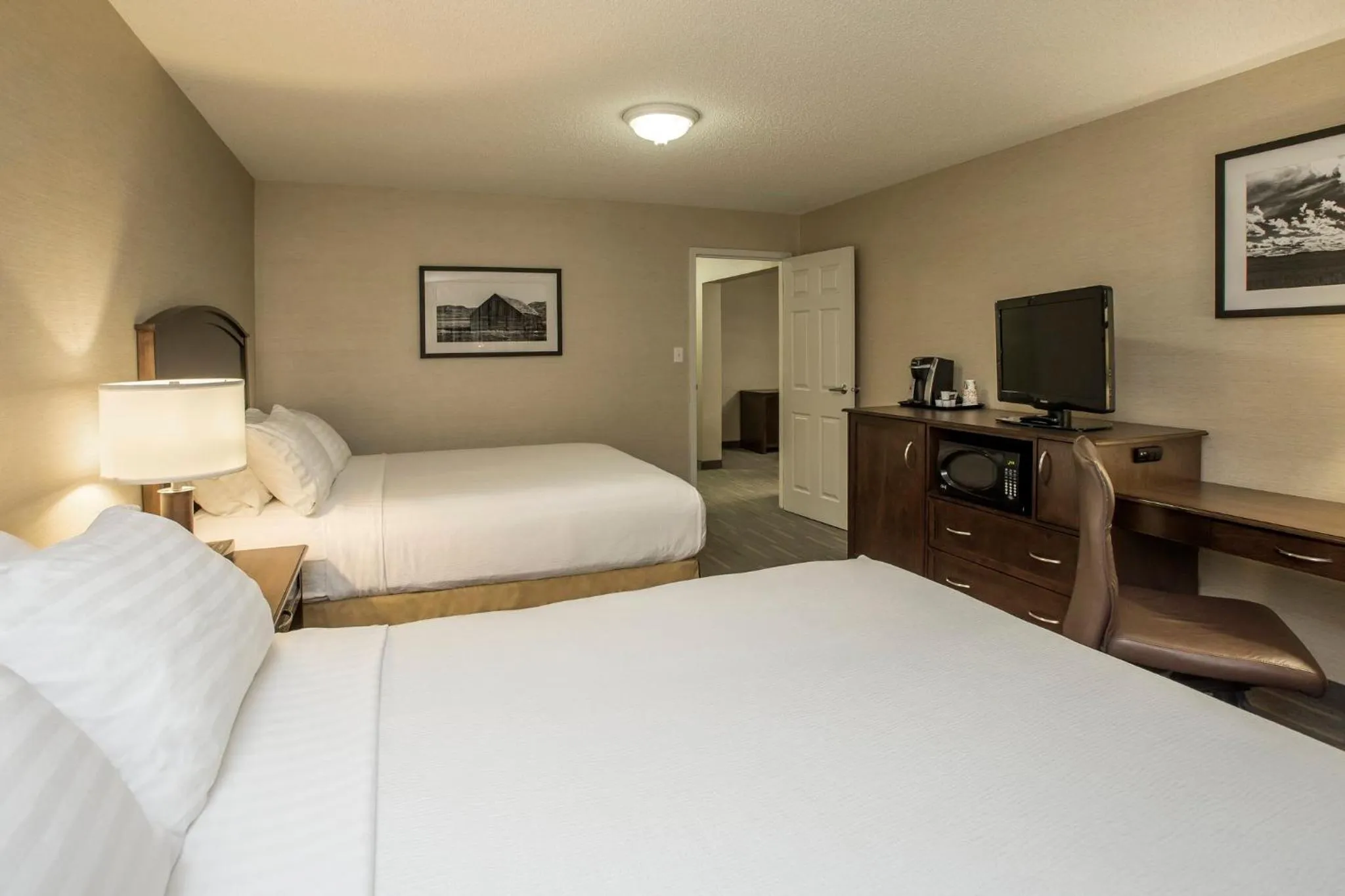 Bedroom, Bed in Holiday Inn Lethbridge by IHG