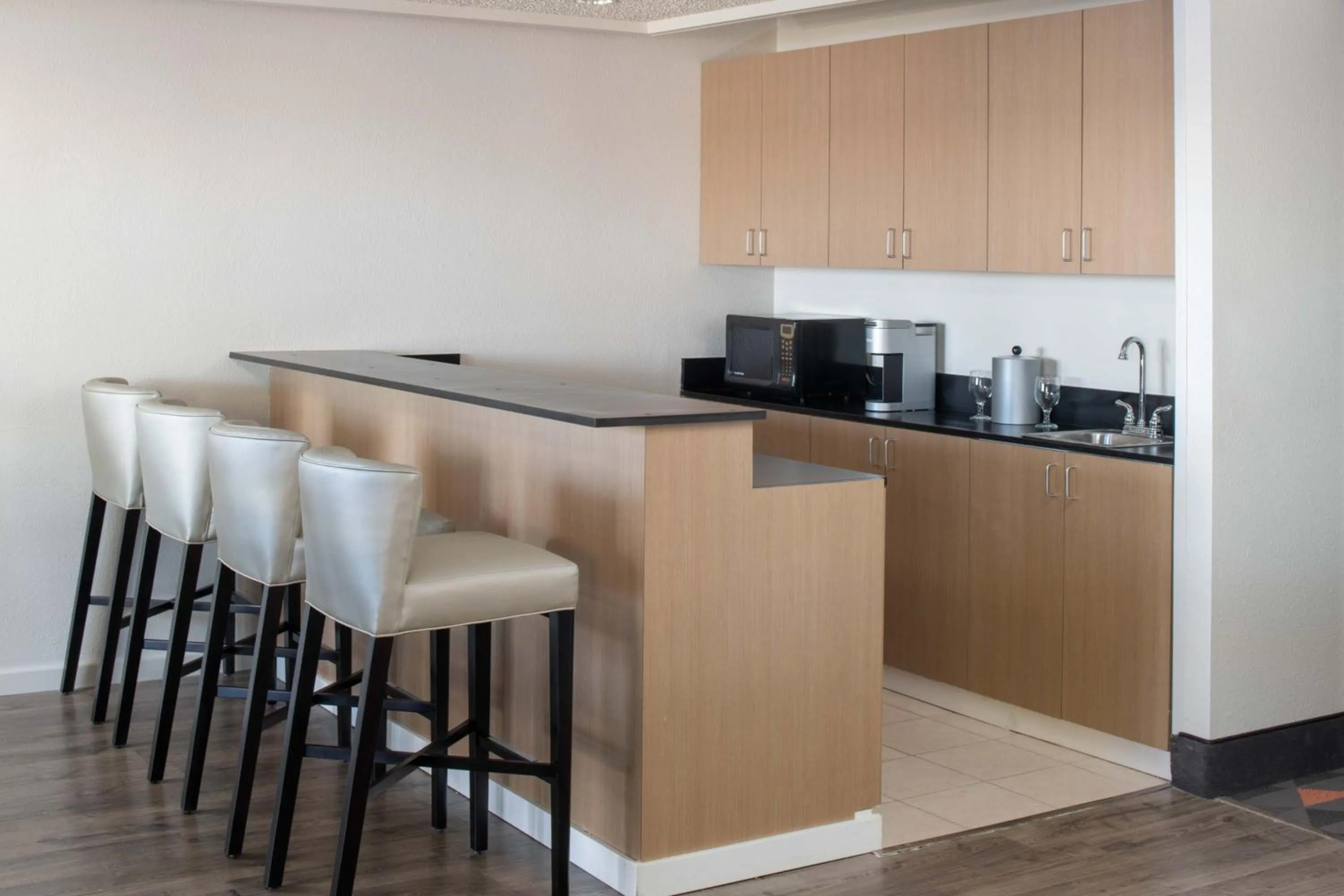 Holiday Inn Portland - Columbia Riverfront by IHG