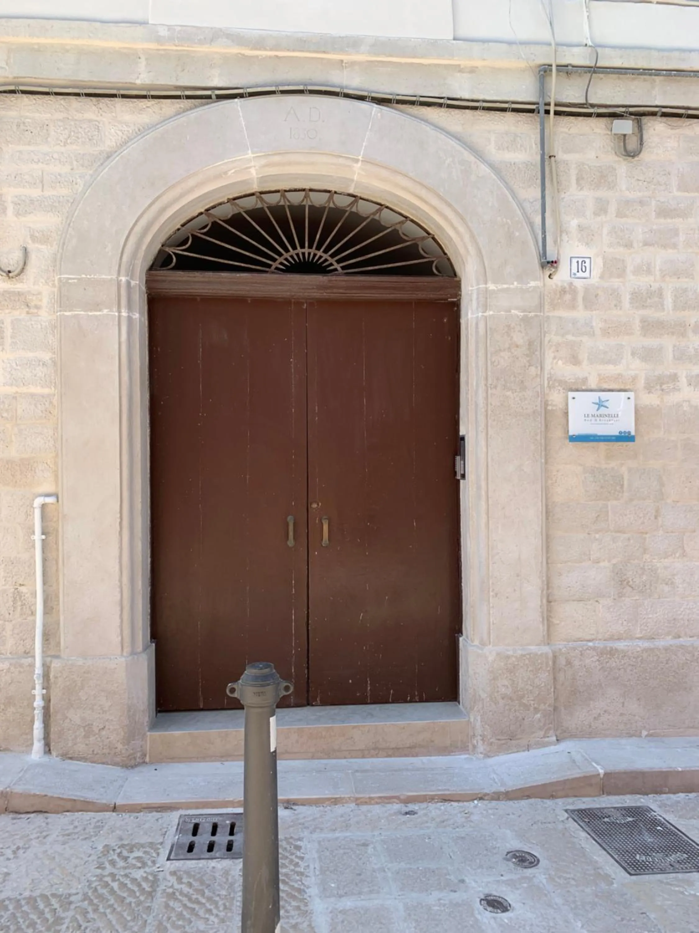 Facade/entrance in Le Marinelle Aff Trani