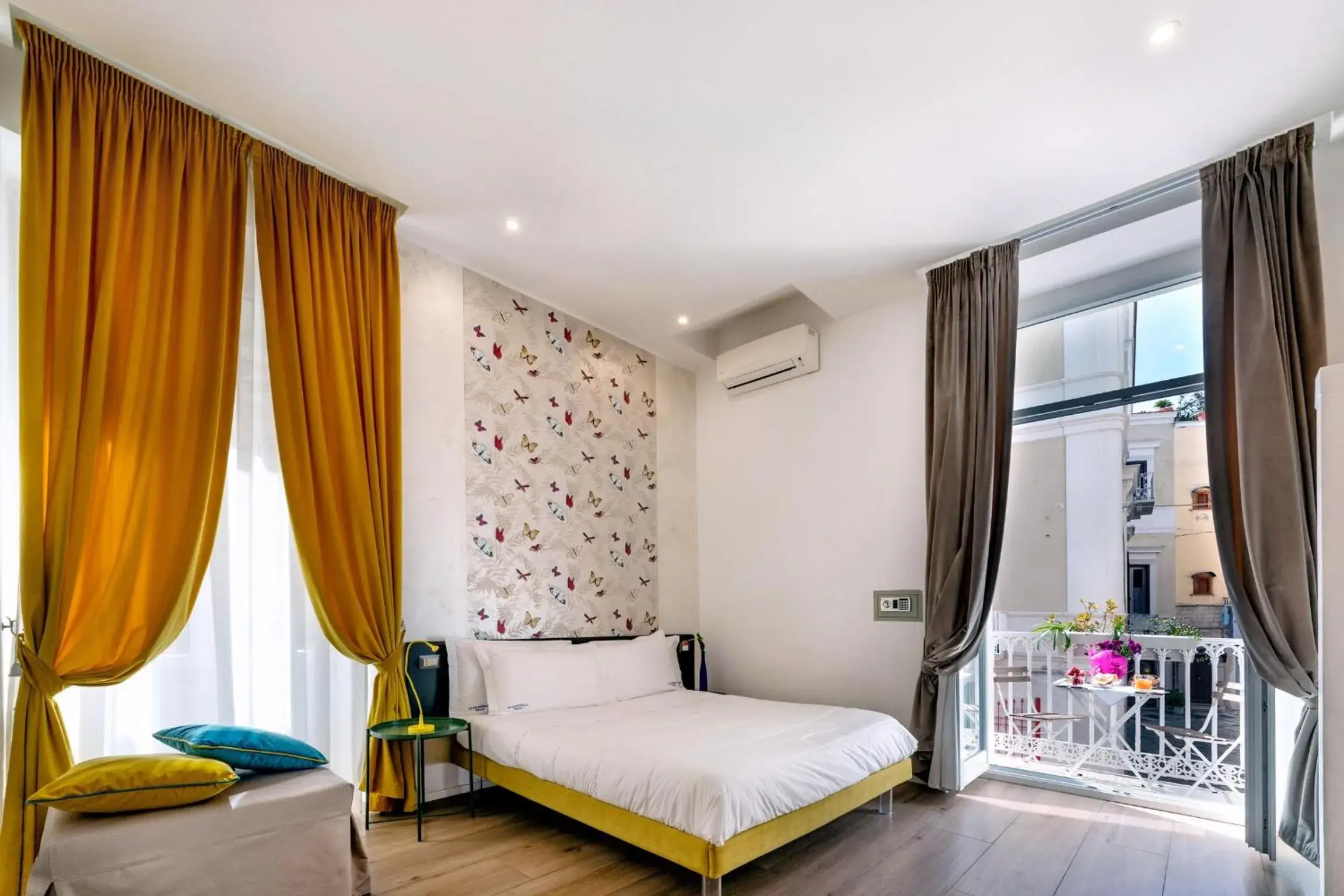 King Room with Balcony in Le Marinelle Aff Trani King Room with Balcony in Le Marinelle Aff Trani