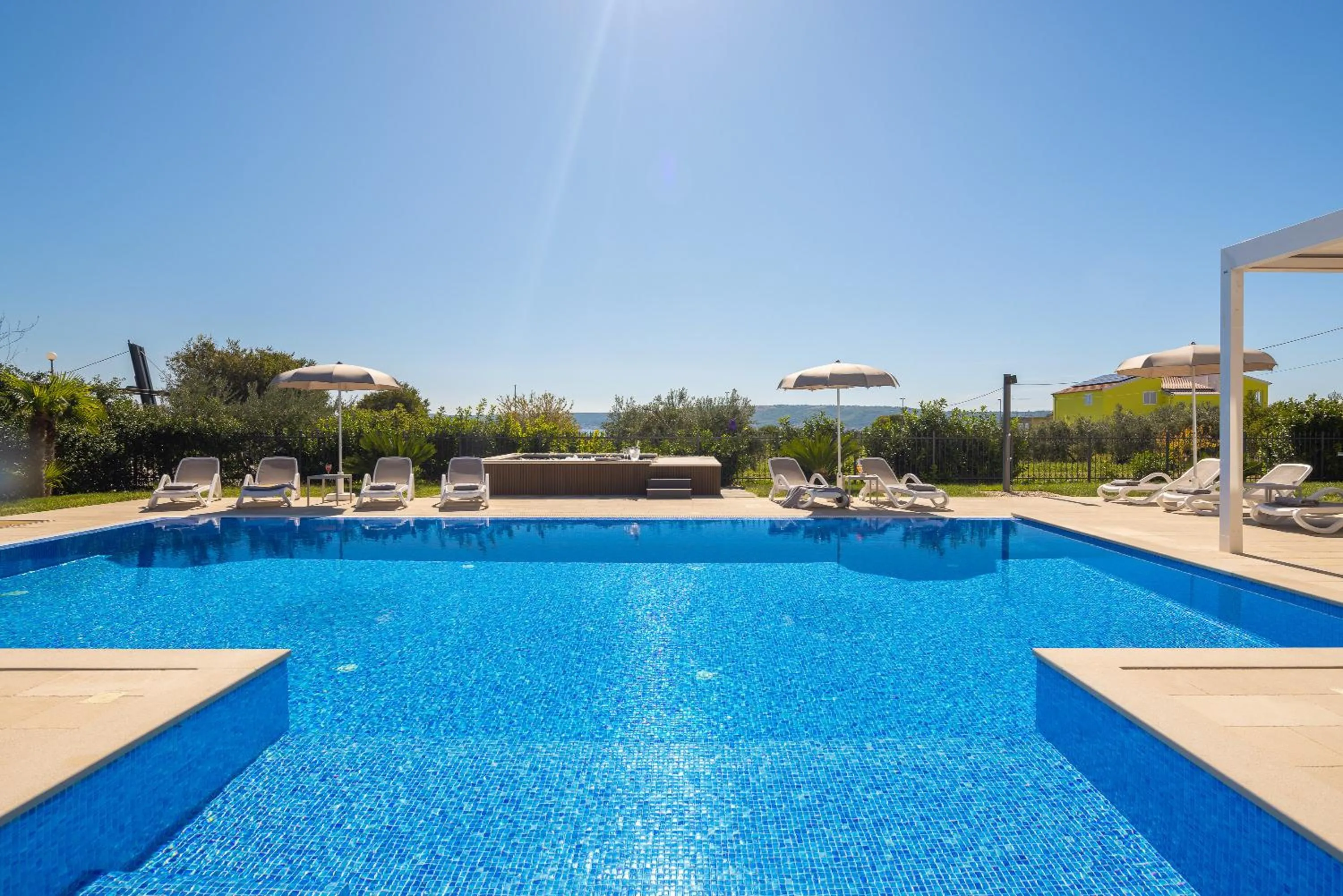 Swimming pool in Villa Castello