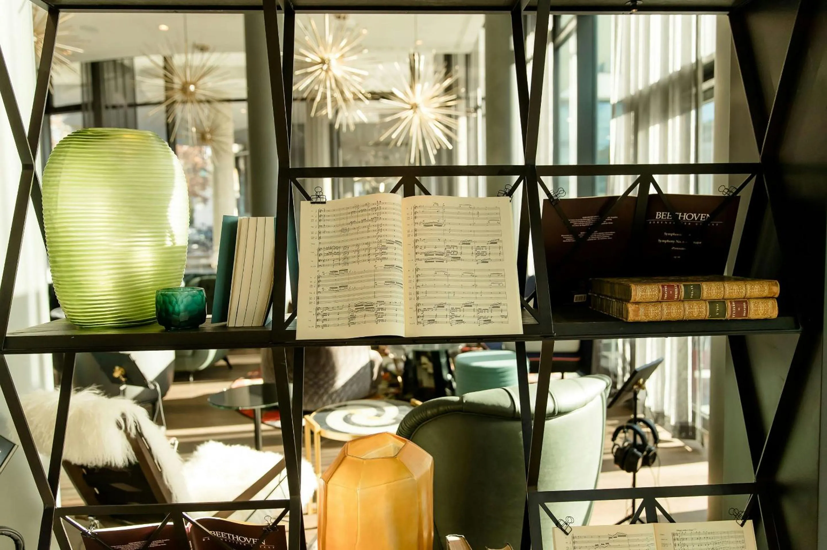 Lounge or bar in Motel One Bonn-Beethoven