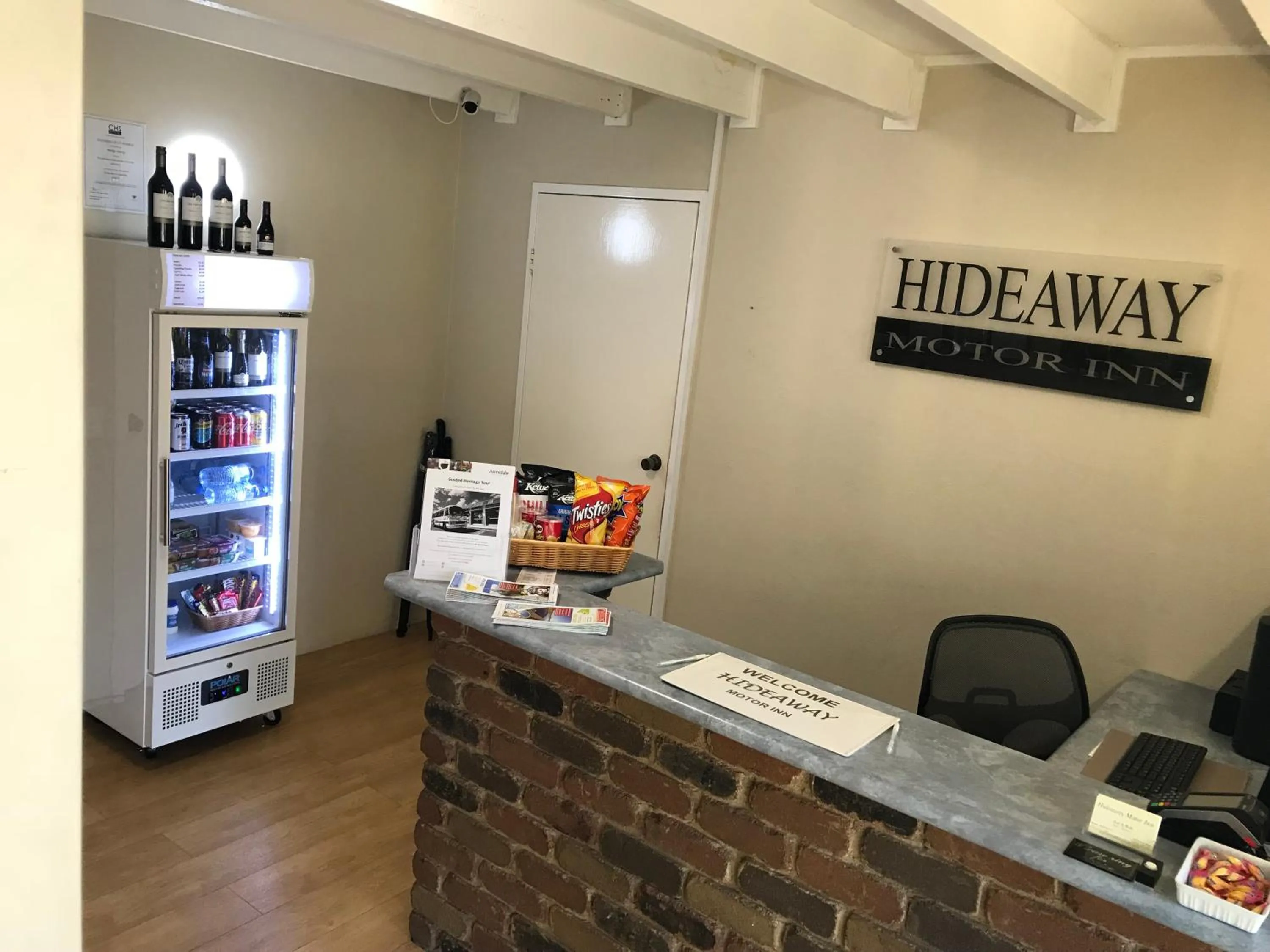 On-site shops in Hideaway Motor Inn