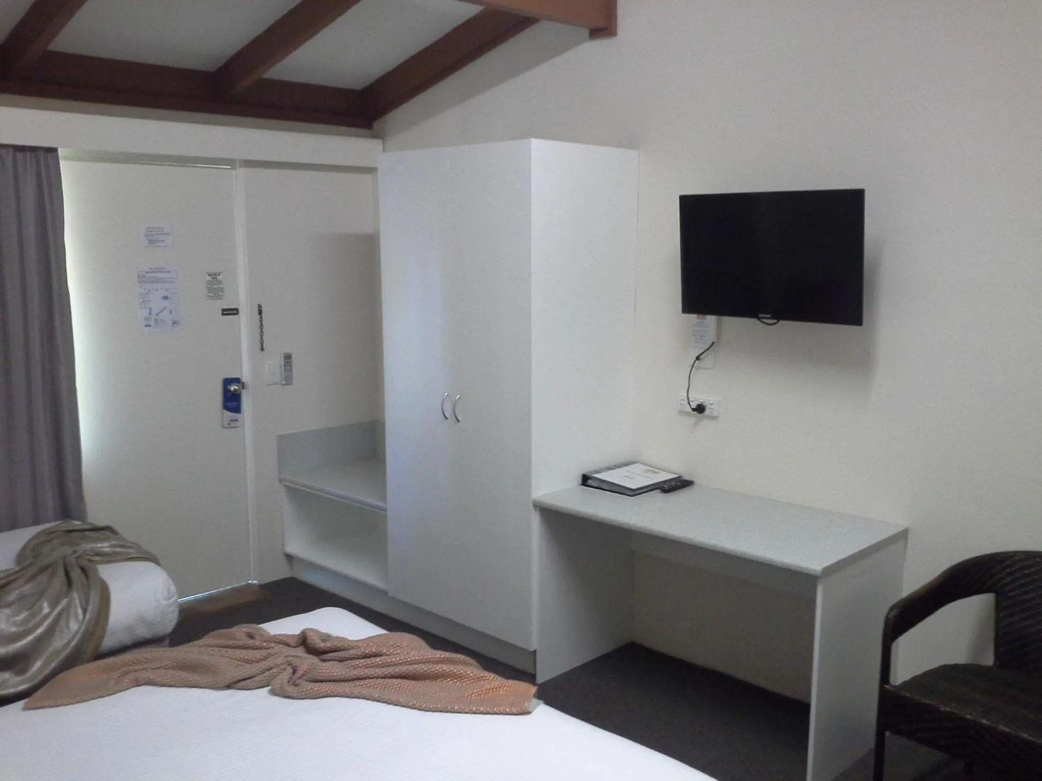 Decorative detail, Bed in Hideaway Motor Inn