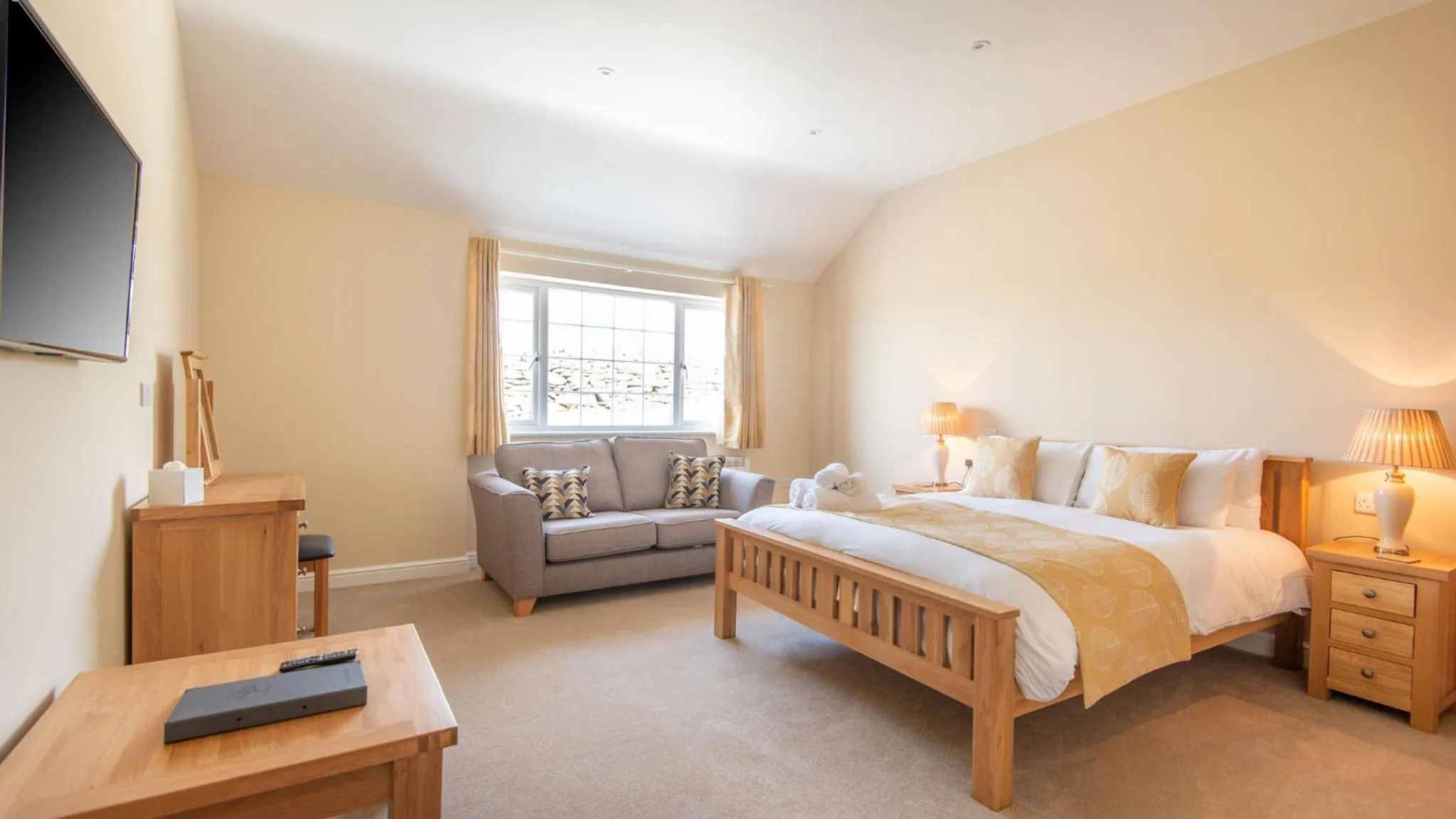 Bed in Lastra Farm Hotel