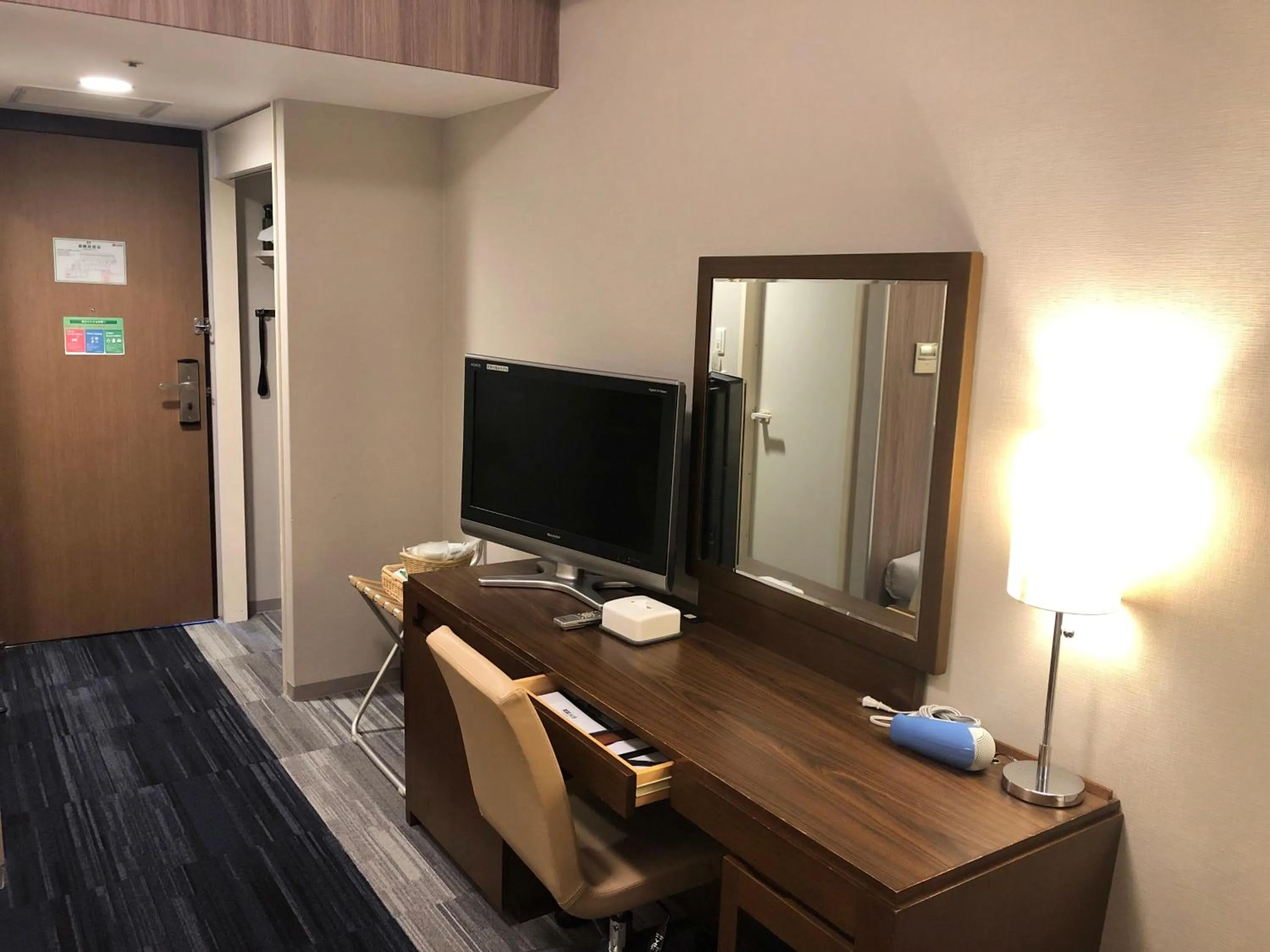 Photo of the whole room in Hotel IL Cuore Namba