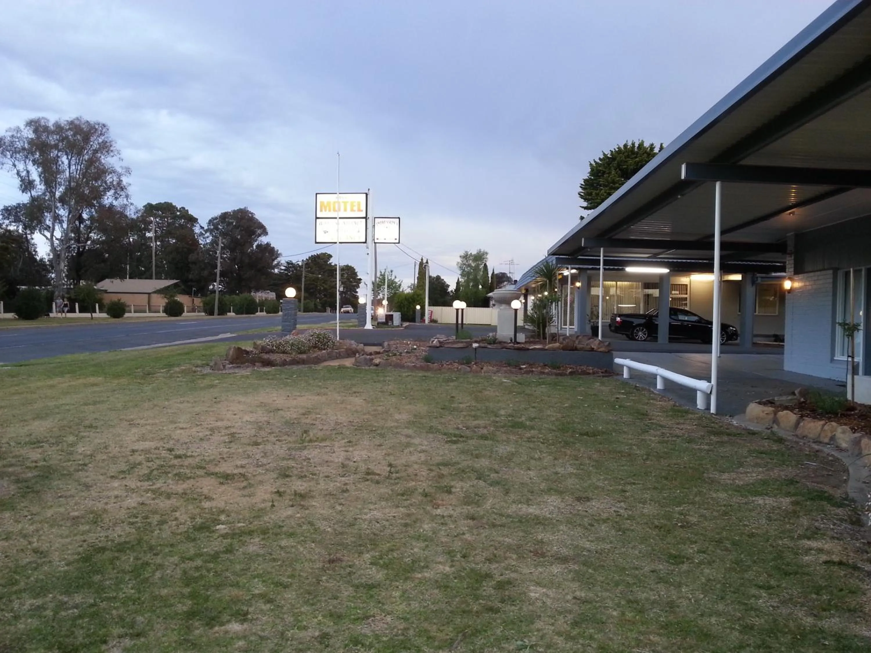 Facade/entrance in Yass Motel