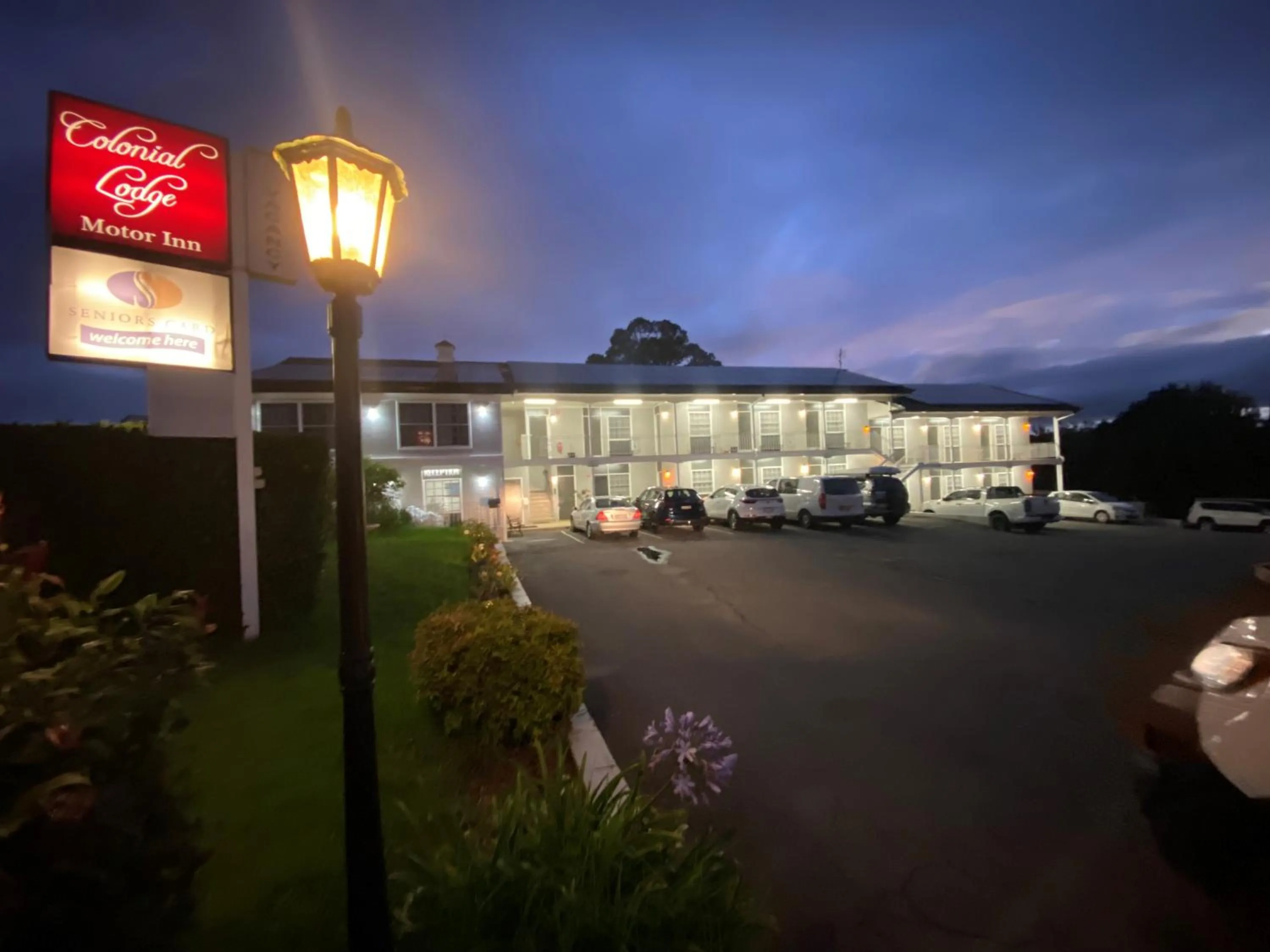 Colonial Lodge Motor Inn