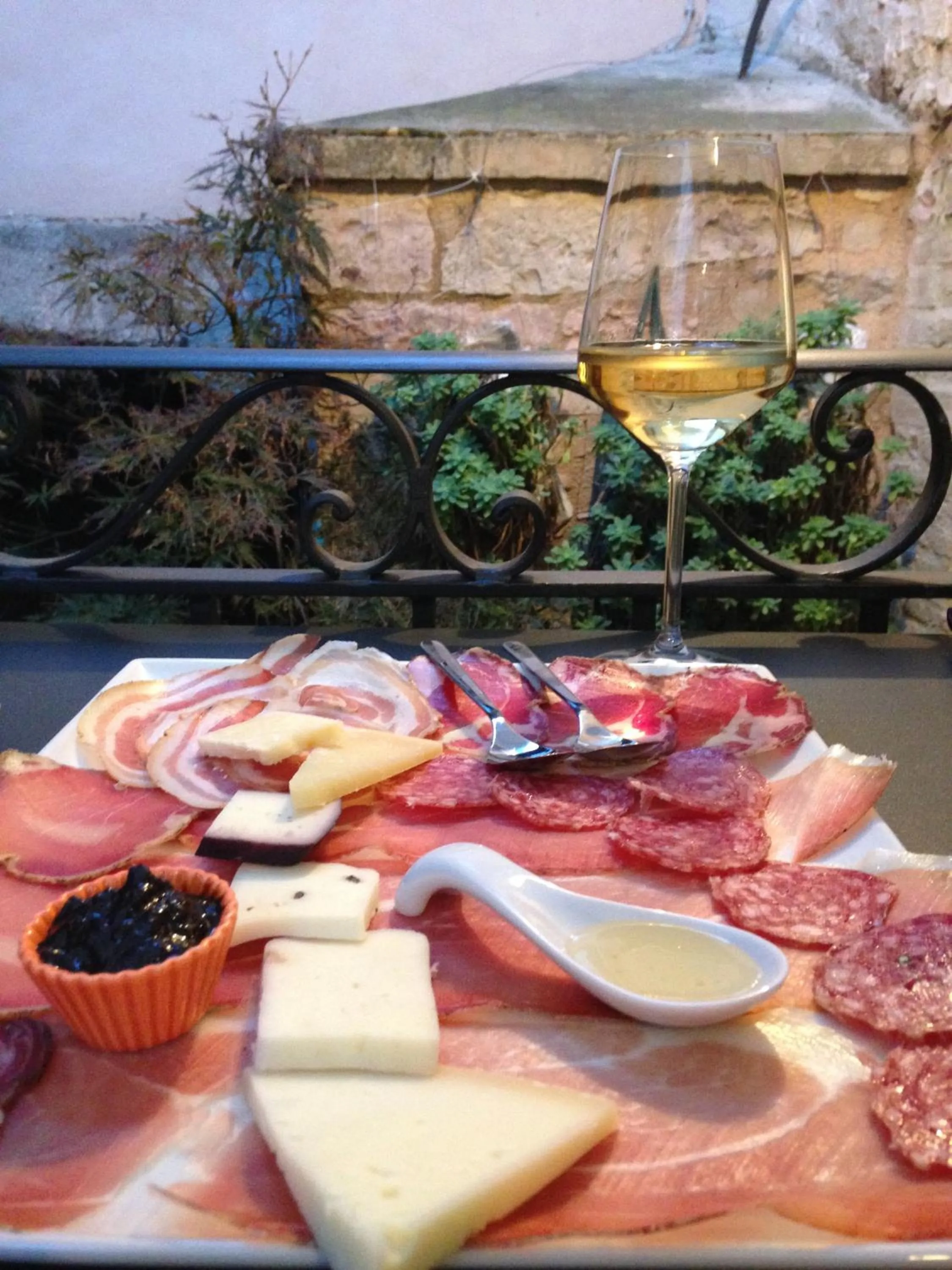 Food and drinks in B&B Locanda Toscanini