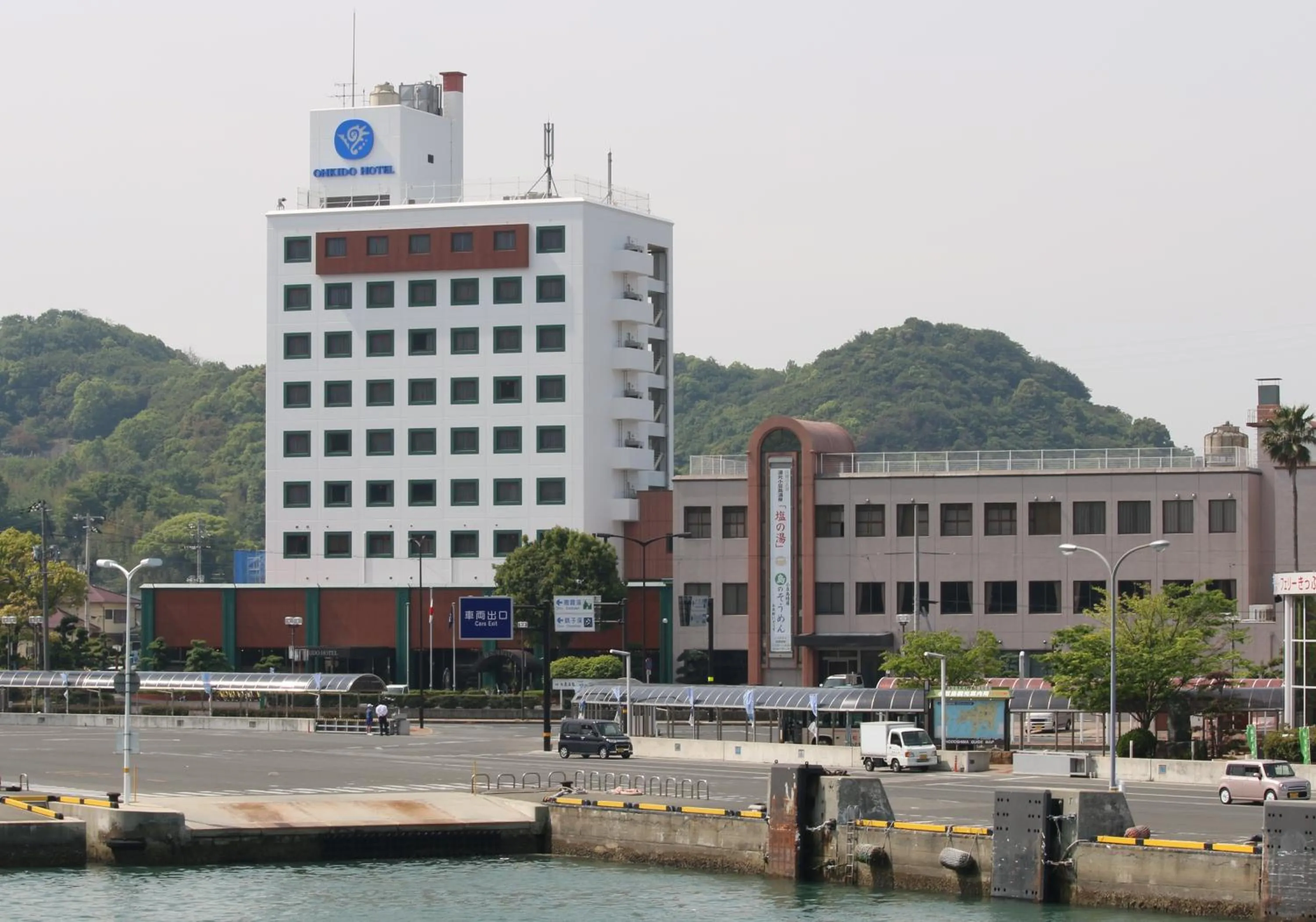 Facade/entrance in Okido Hotel