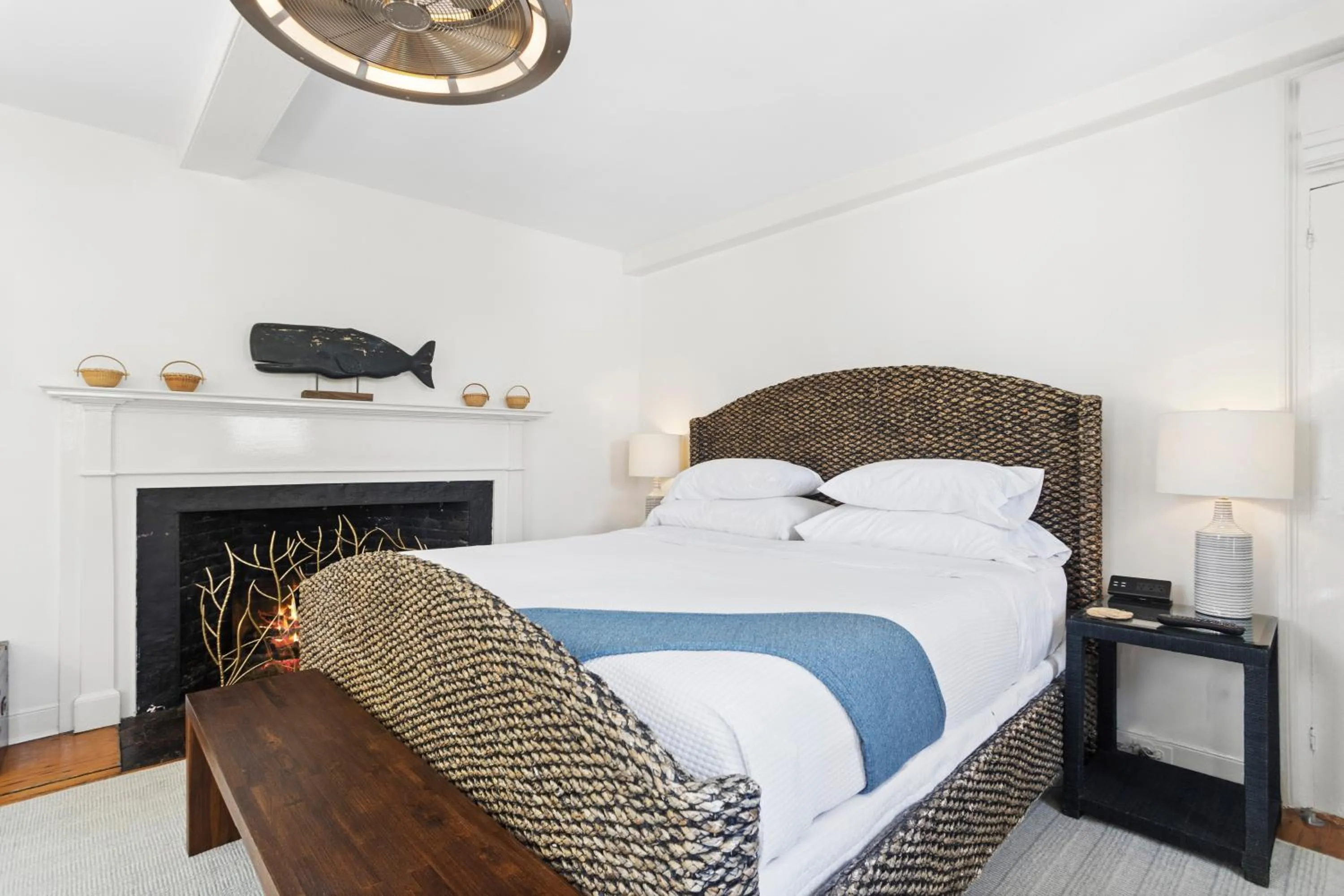 Bedroom, Bed in Carlisle House Inn