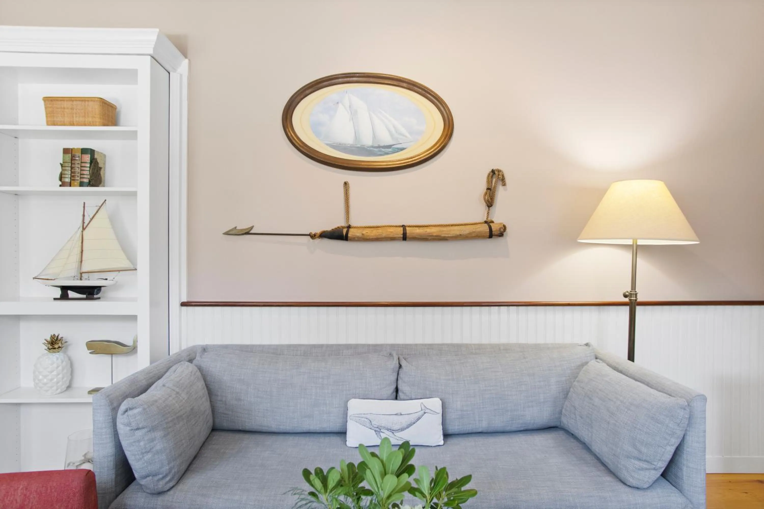 Living room in Carlisle House Inn