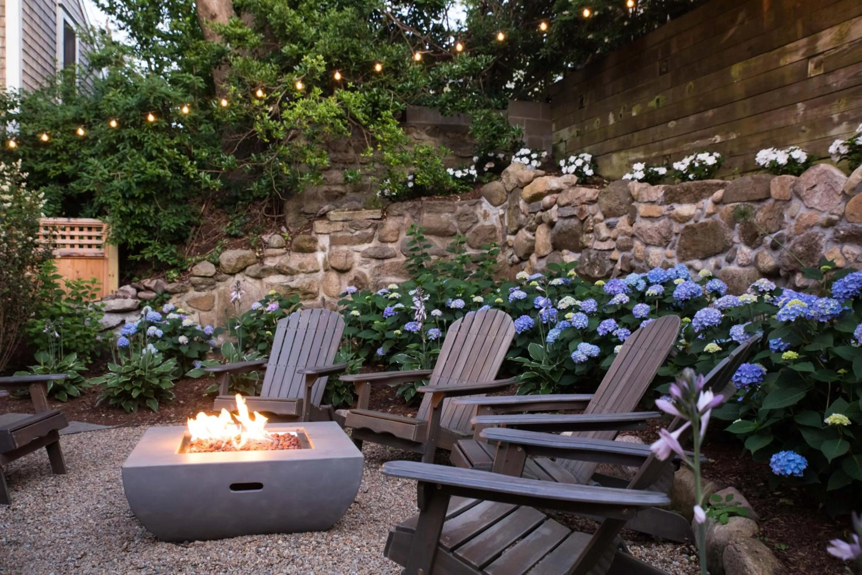 Patio in Carlisle House Inn