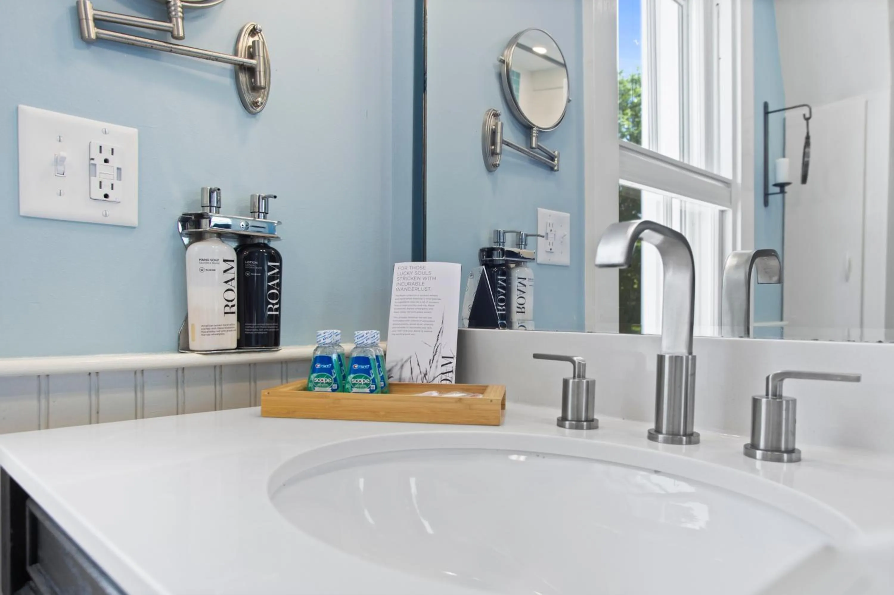 Bathroom in Carlisle House Inn