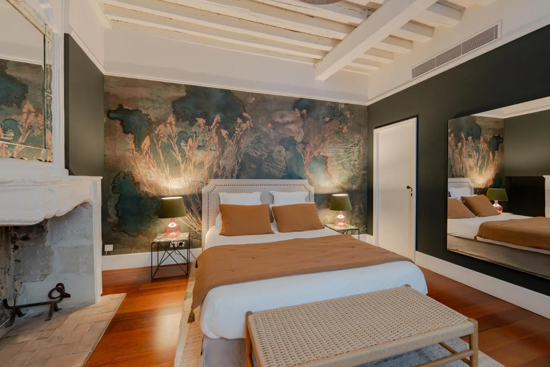 Bedroom, Bed in Maison Fredon Bordeaux Centre