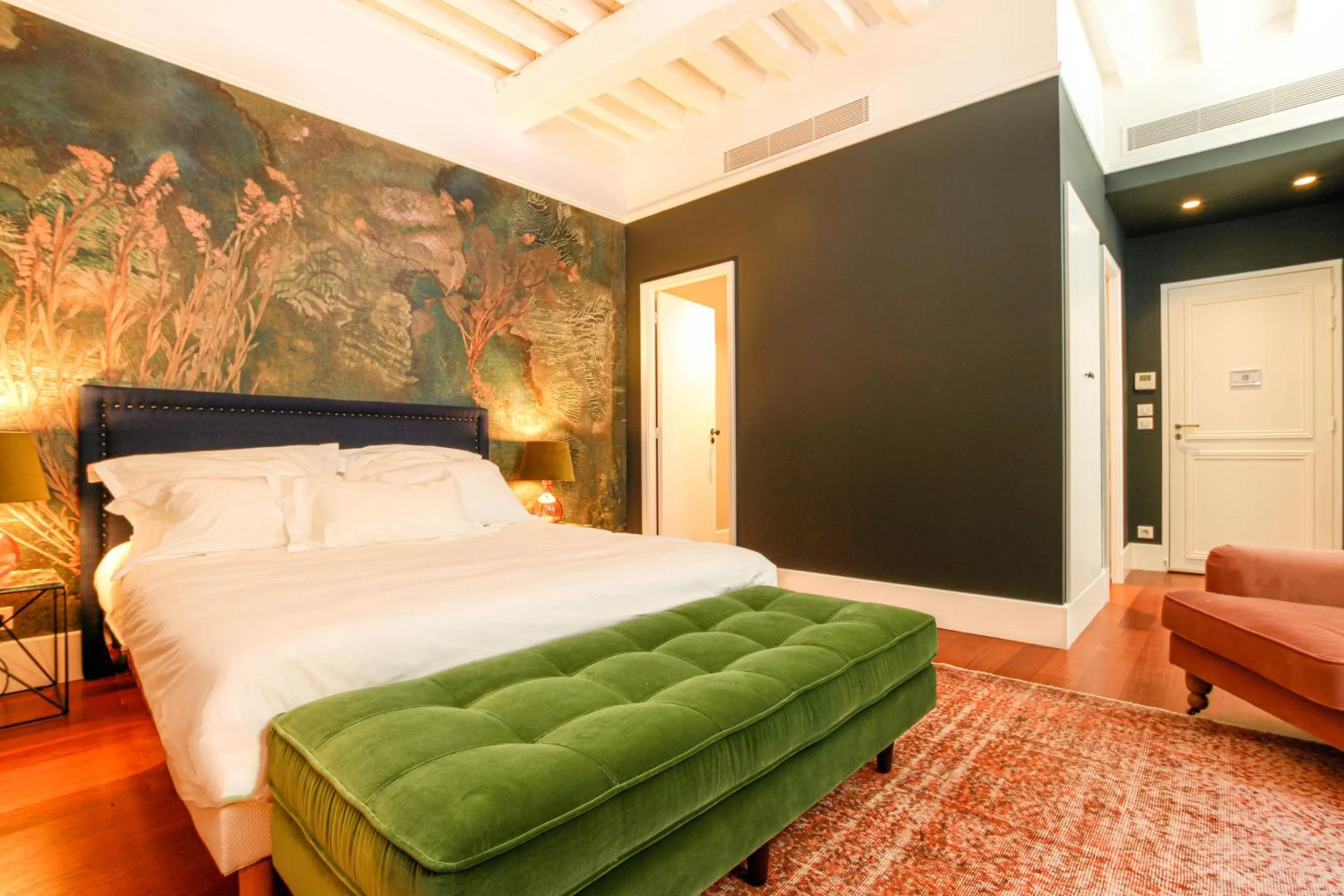 Superior Double Room in Maison Fredon Bordeaux Centre