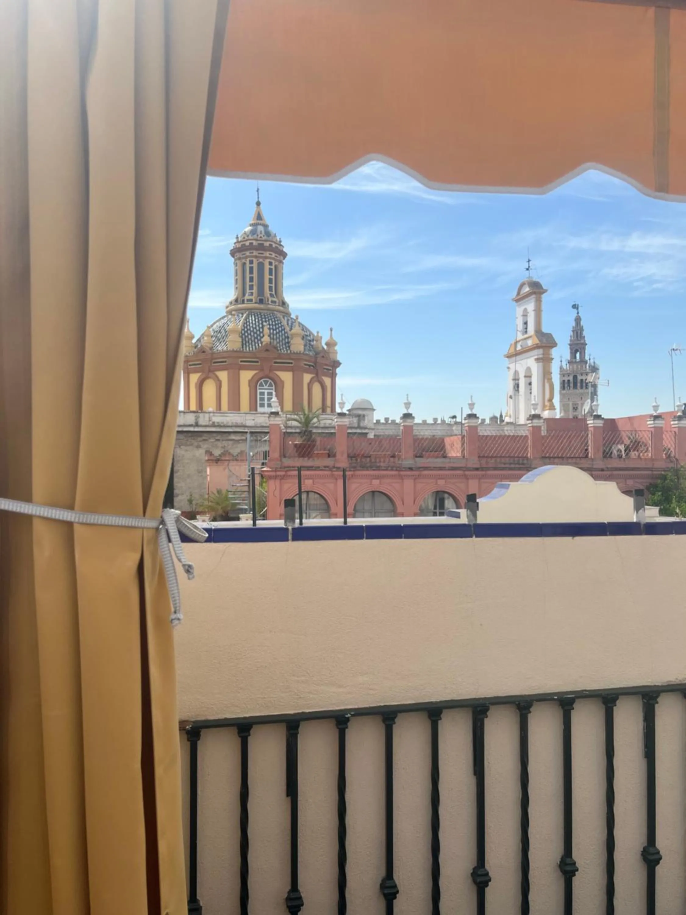 Penthouse One-Bedroom Apartment in Iberflat Fabiola