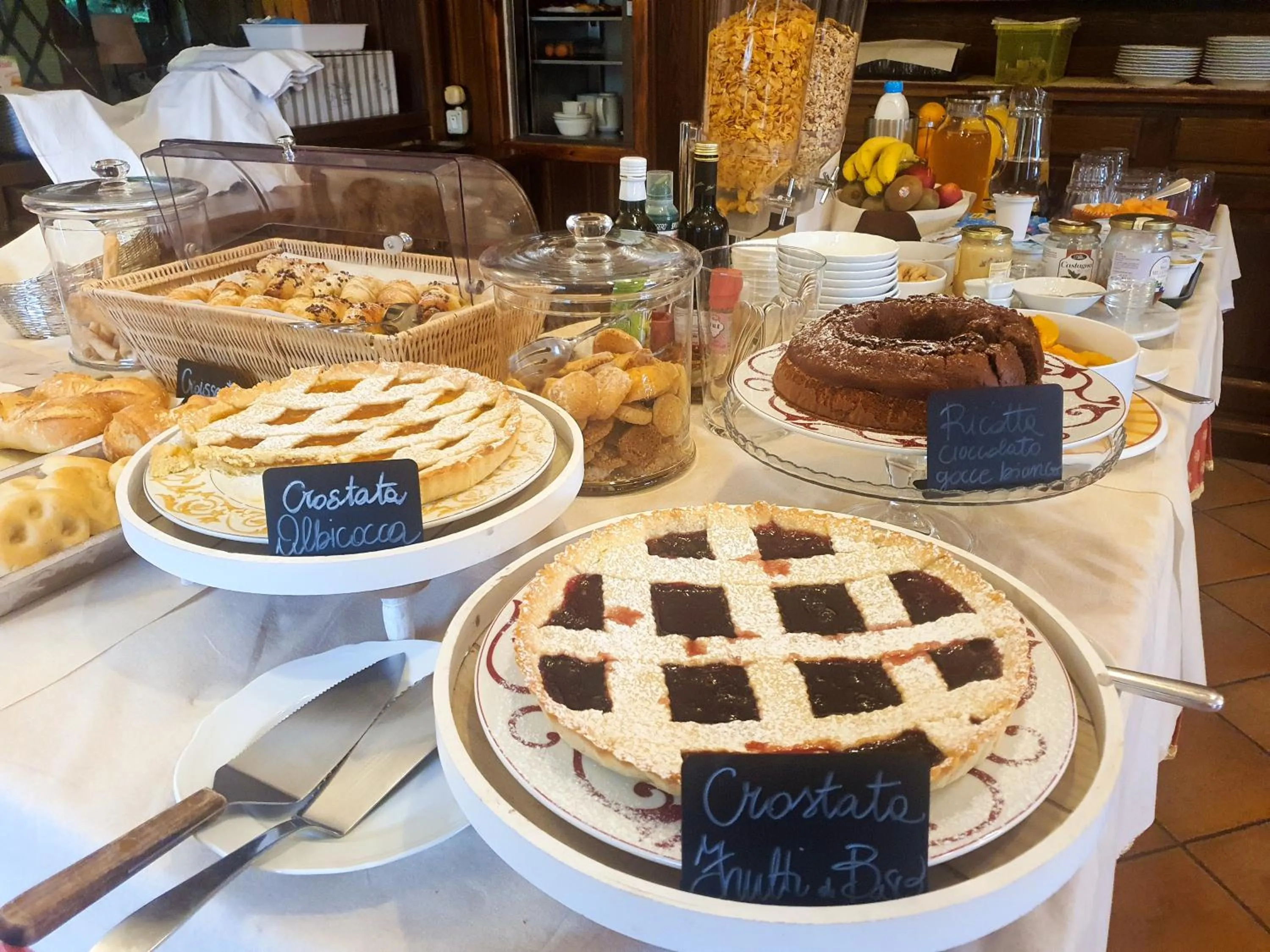 Breakfast in Hotel Dente Del Gigante