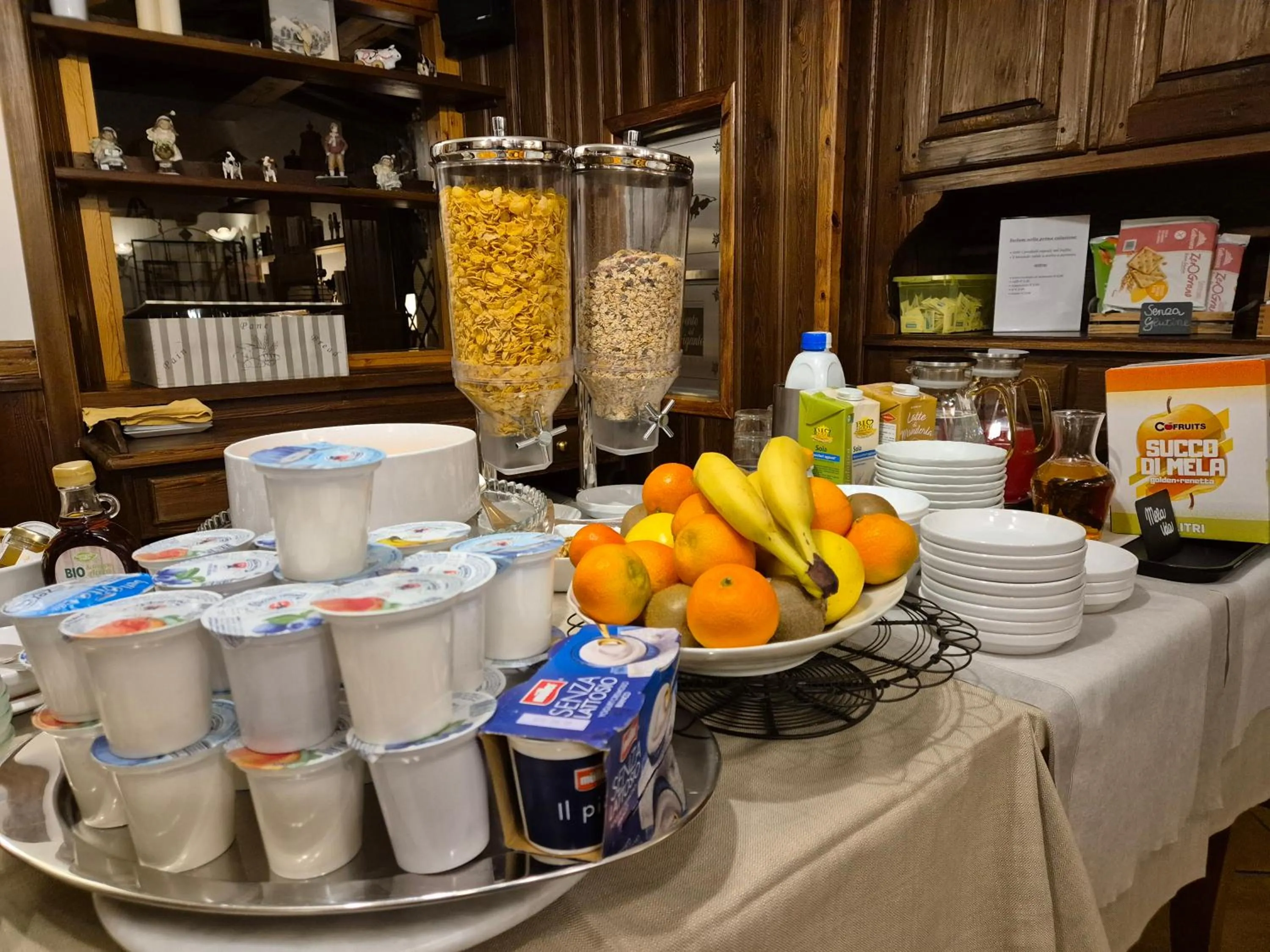 Breakfast in Hotel Dente Del Gigante