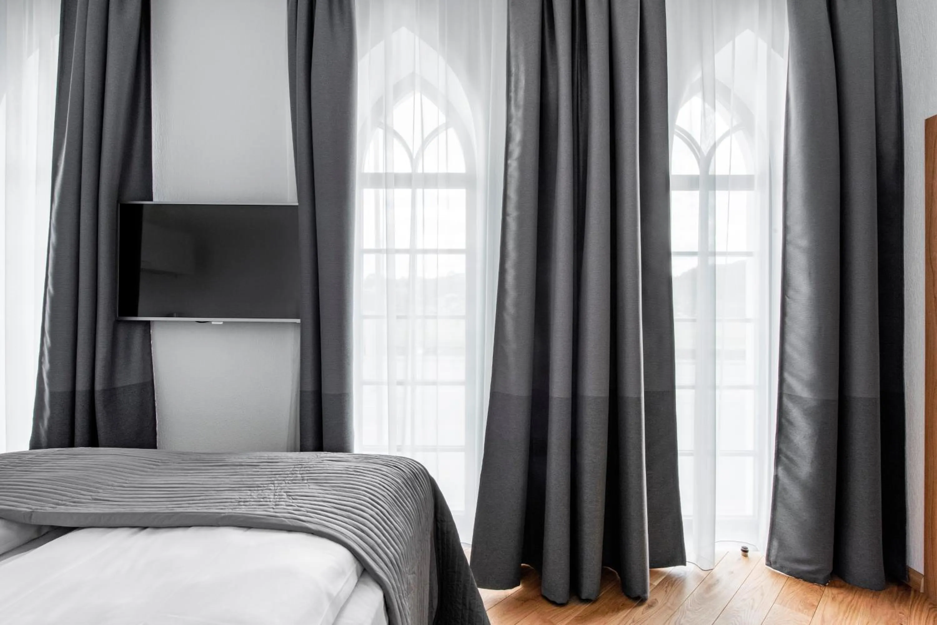 TV and multimedia, Bed in Piano Apartments