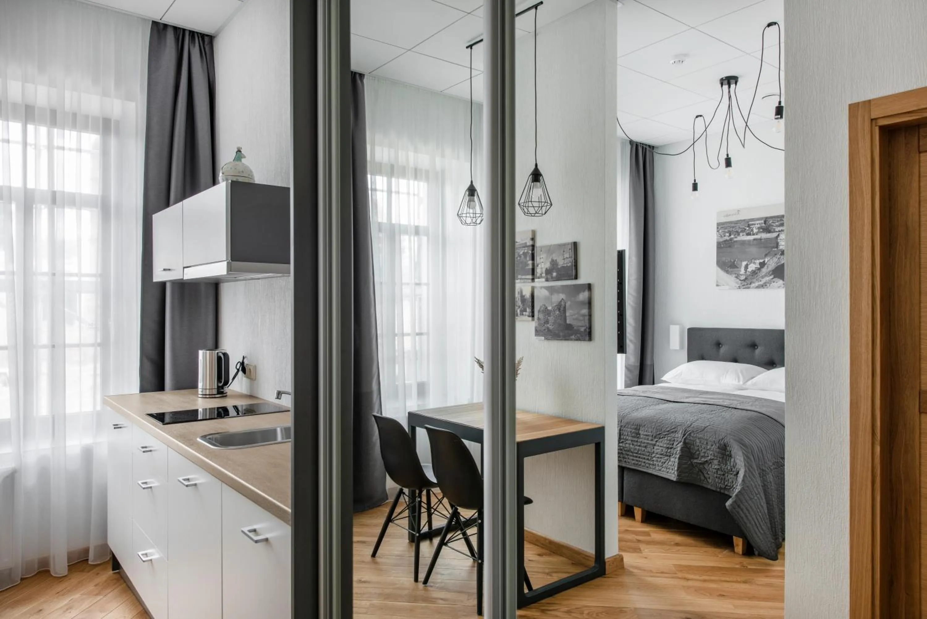 Kitchen or kitchenette, Bed in Piano Apartments