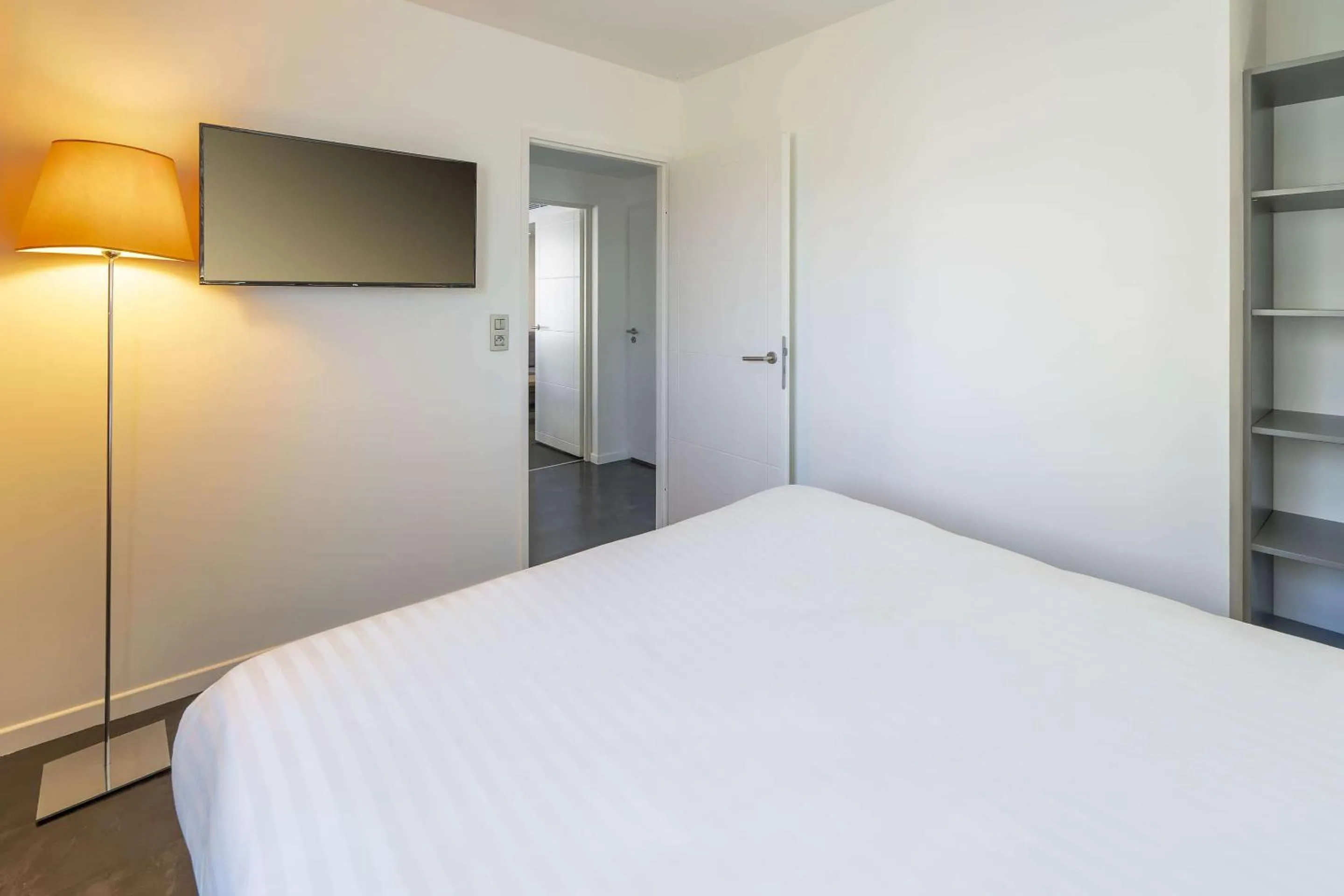 Bedroom, Bed in Best Western Les Aureliades Saint Nazaire