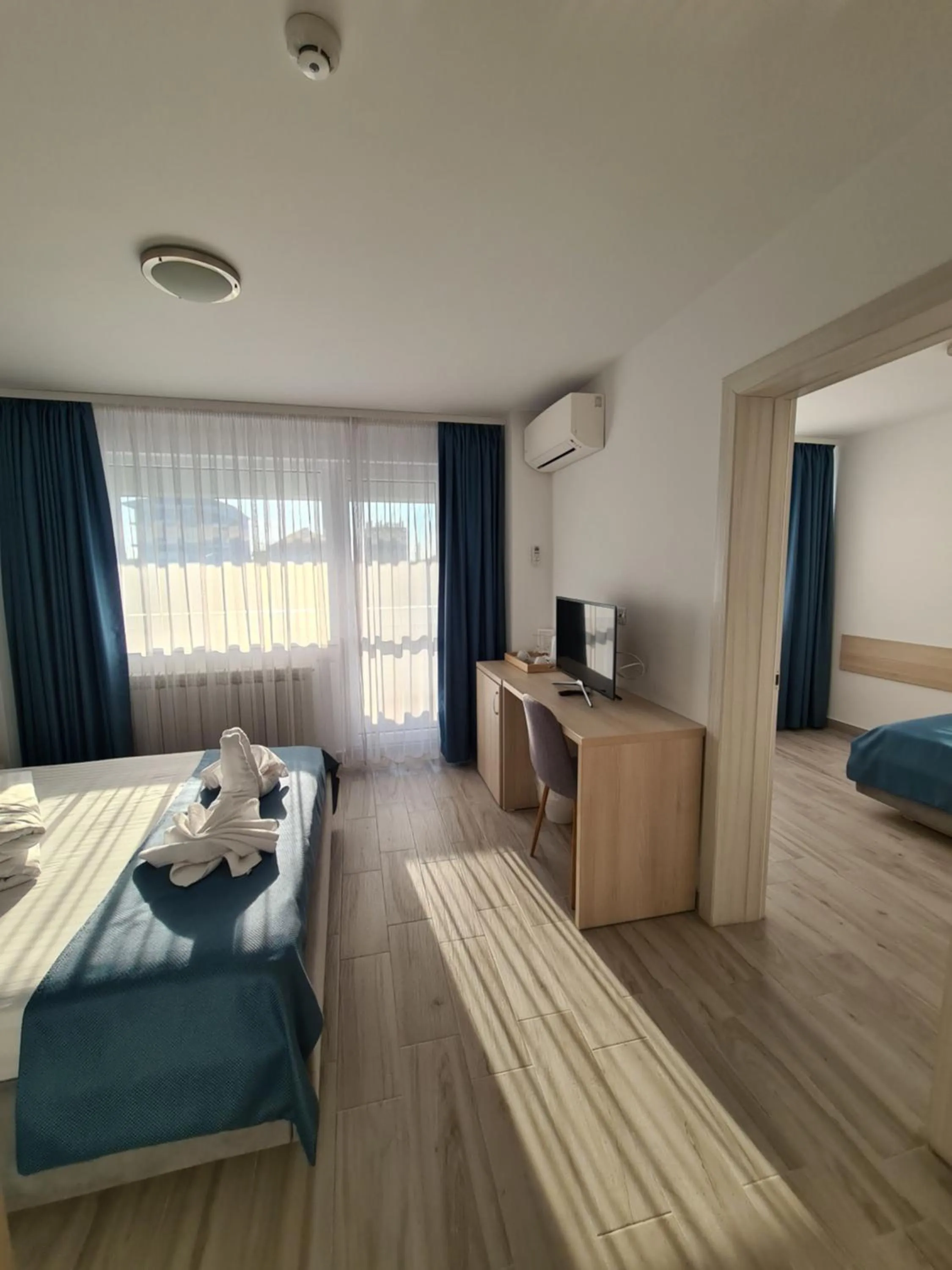 Bed in Turquoise Boutique