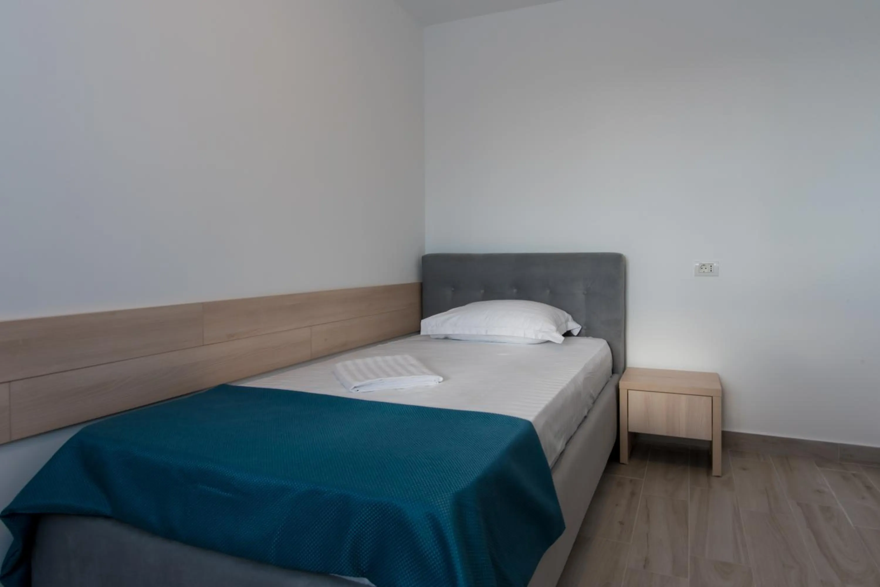 Bed in Turquoise Boutique