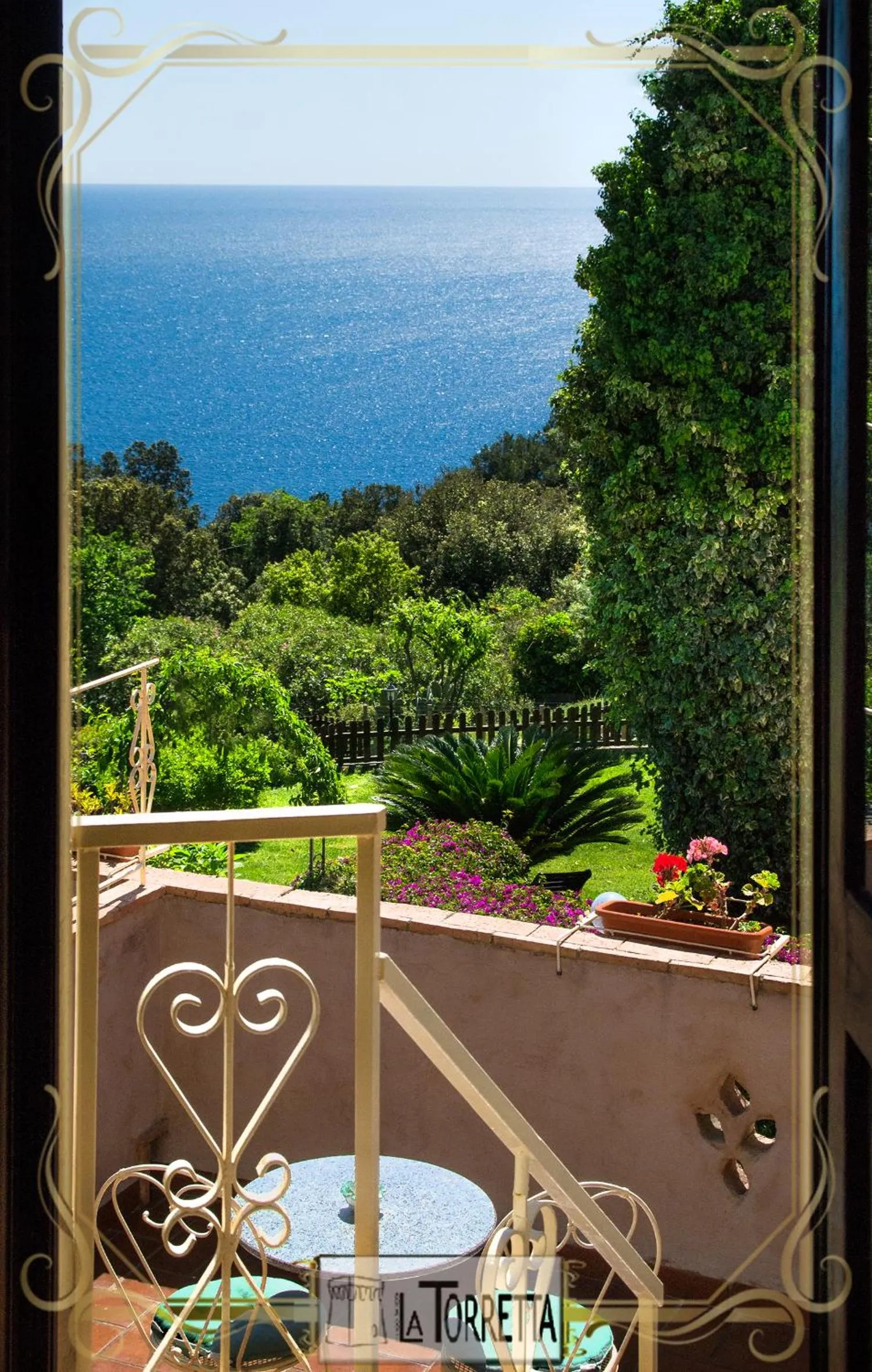 Natural landscape in B&B La Torretta