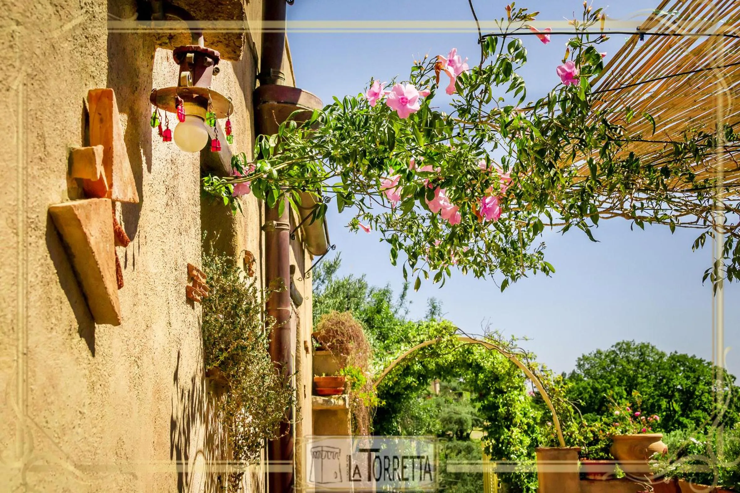 Decorative detail in B&B La Torretta