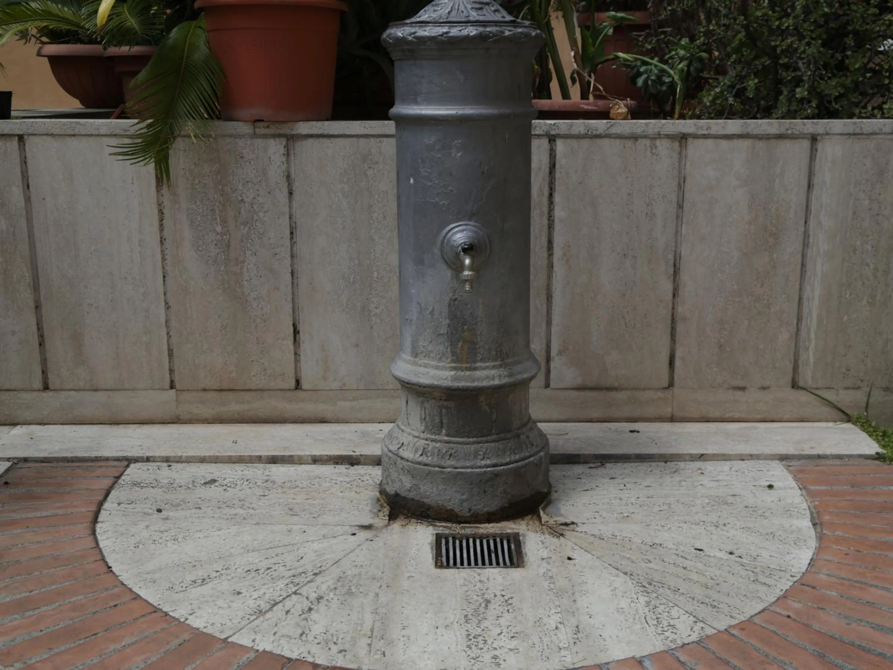 Decorative detail in Guest House Masterintrastevere