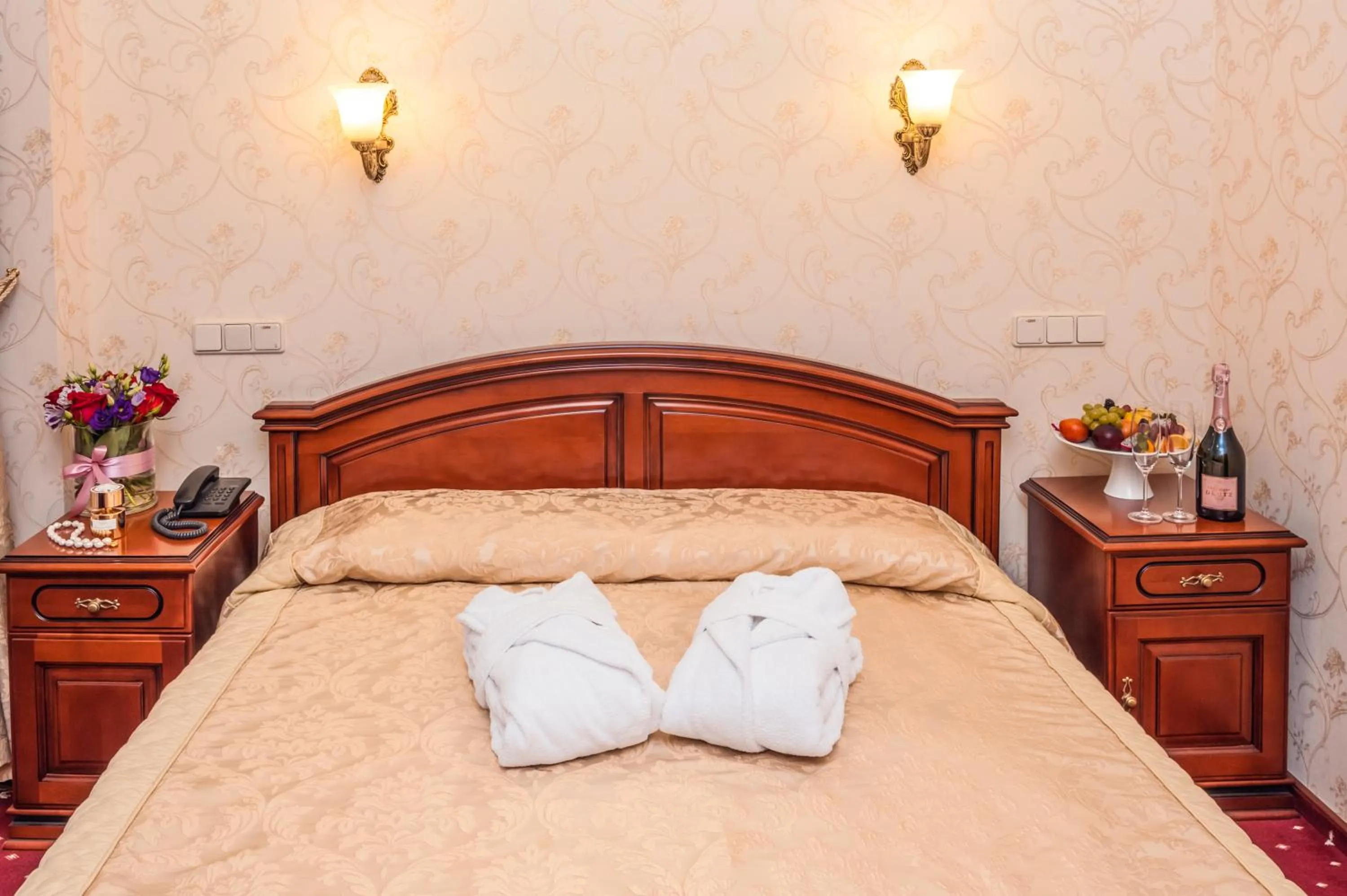 Bed in Hotel Kyiv