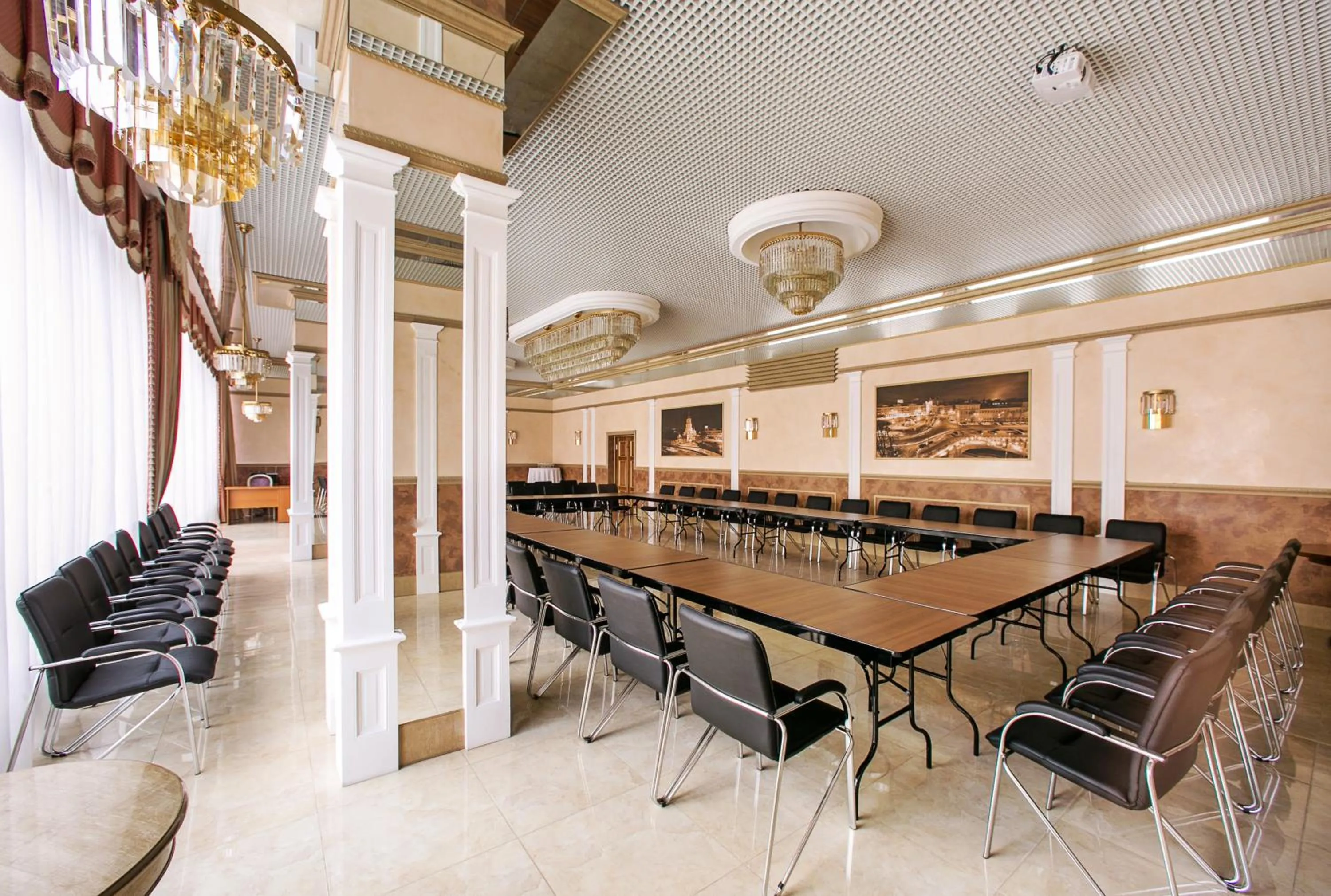 Banquet/Function facilities in Hotel Kyiv