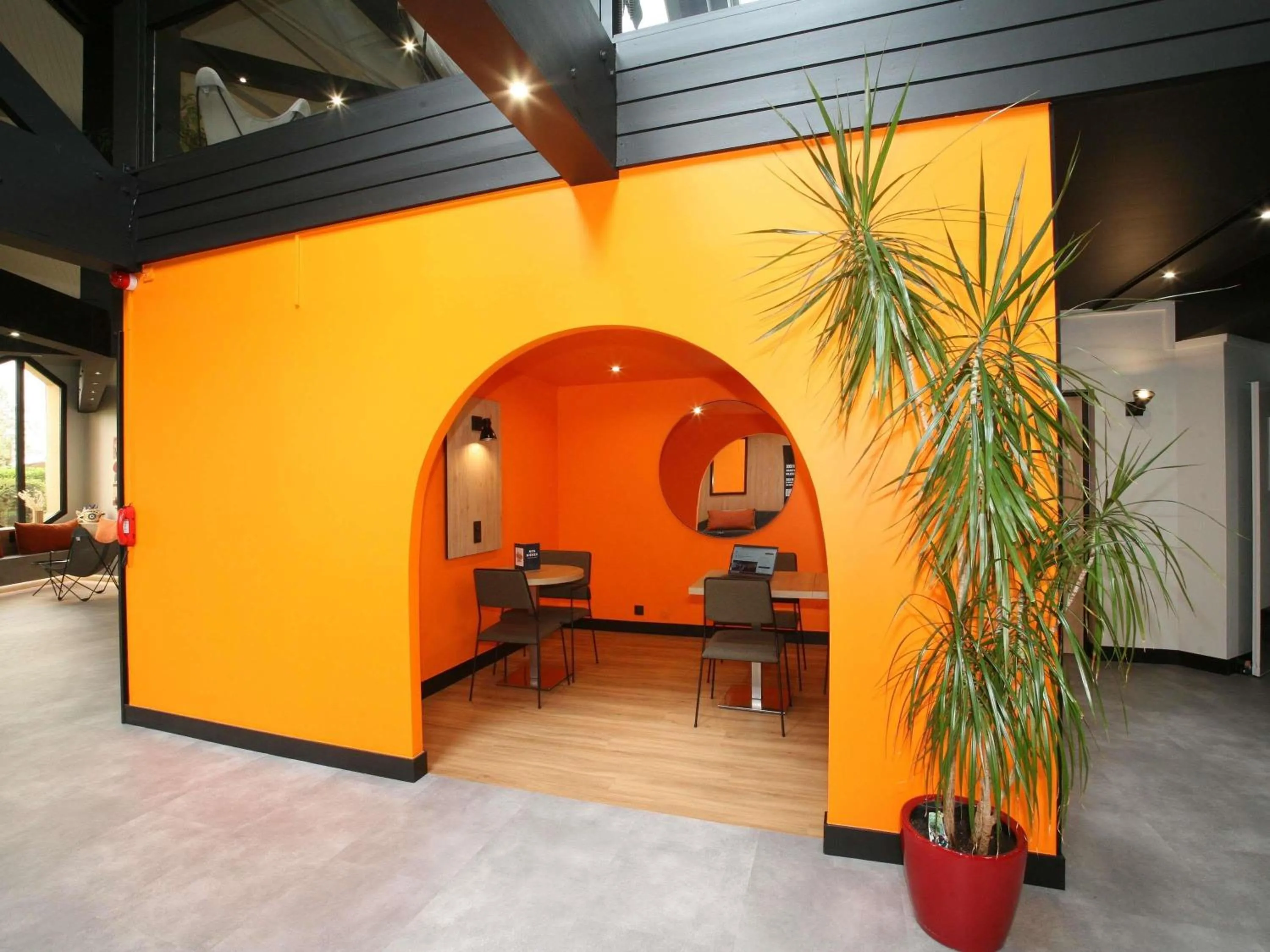 Property building in ibis Saint-Lô