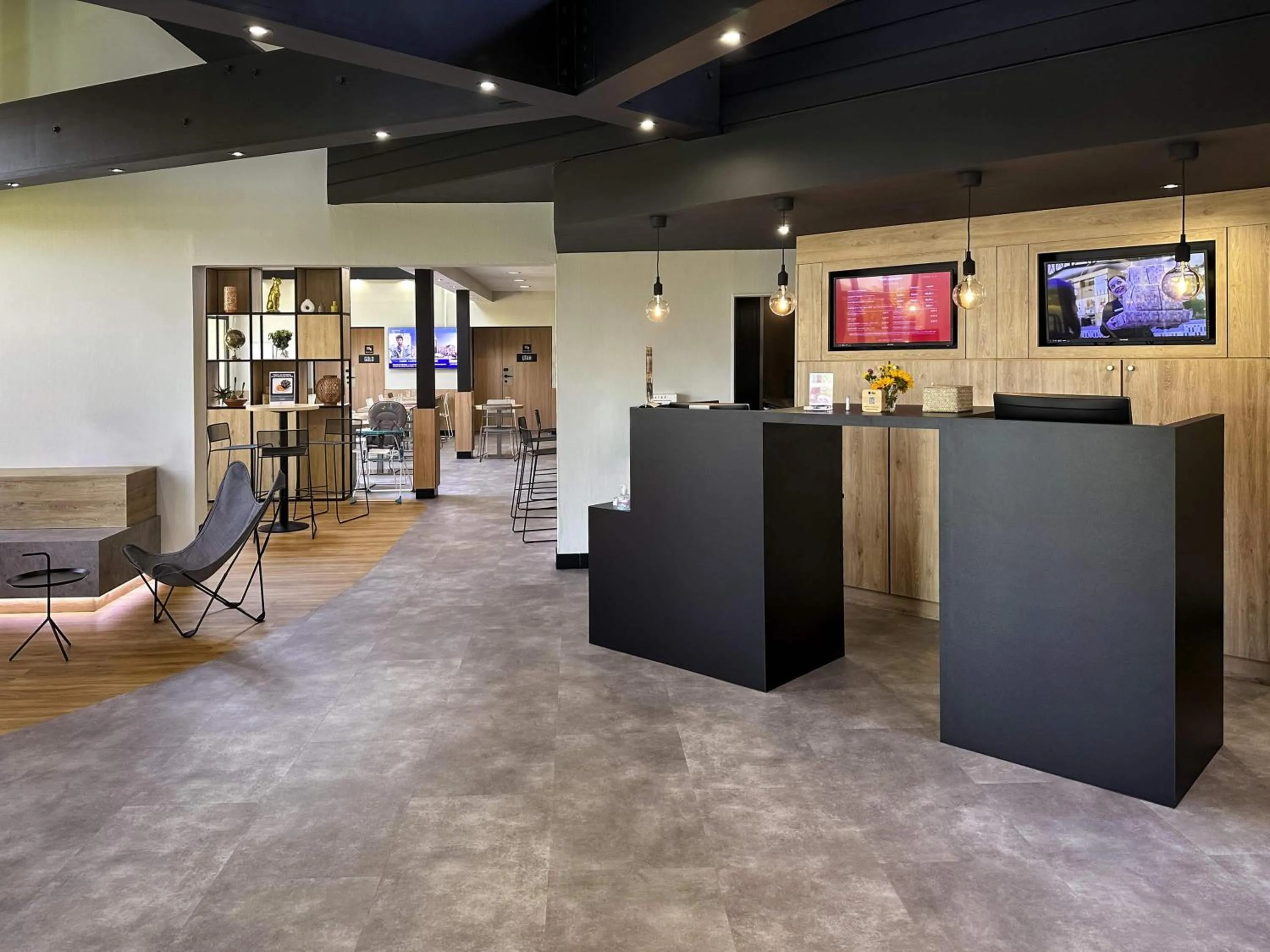 Property building in ibis Saint-Lô