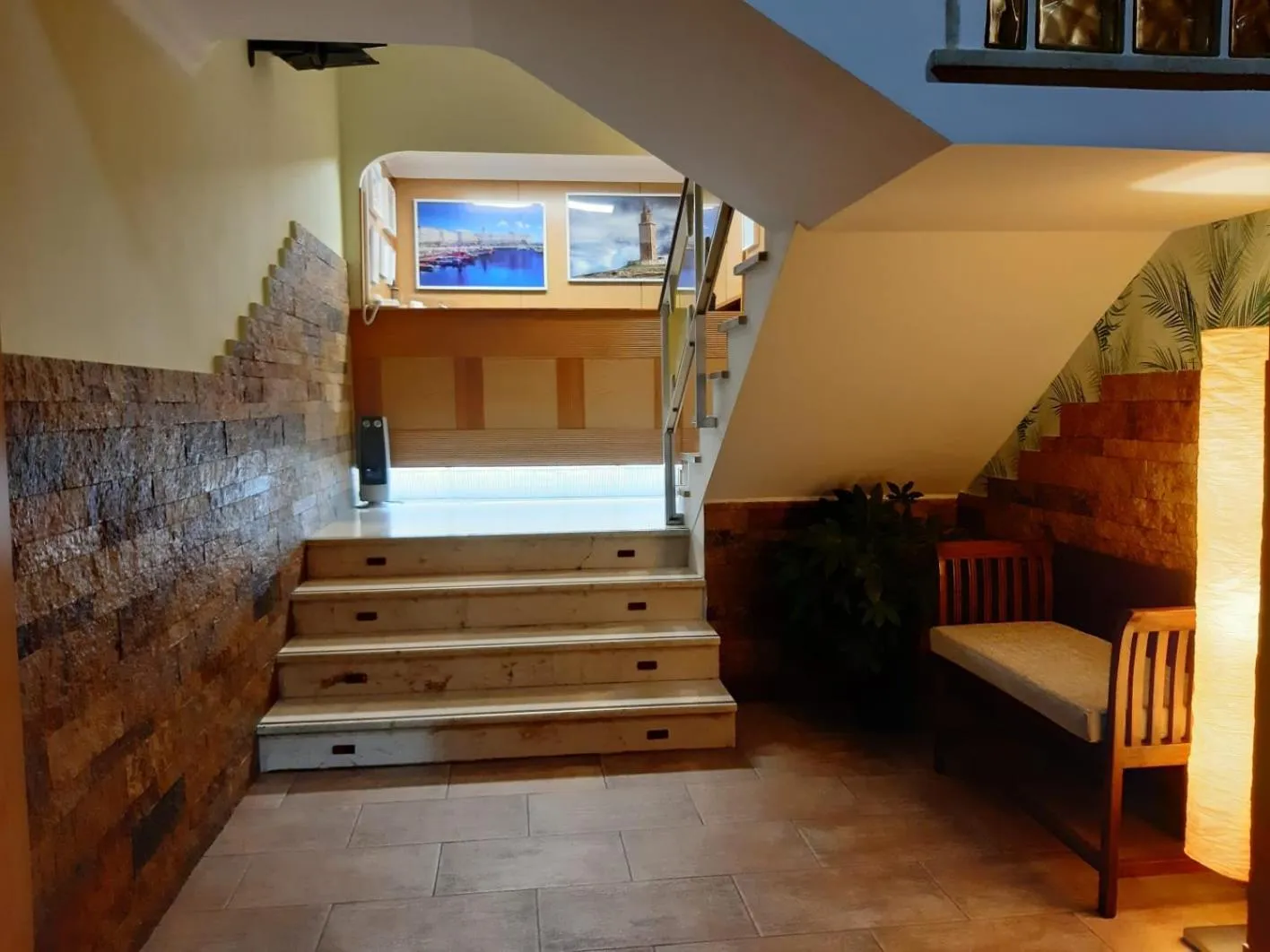 Facade/entrance in Hotel Almirante