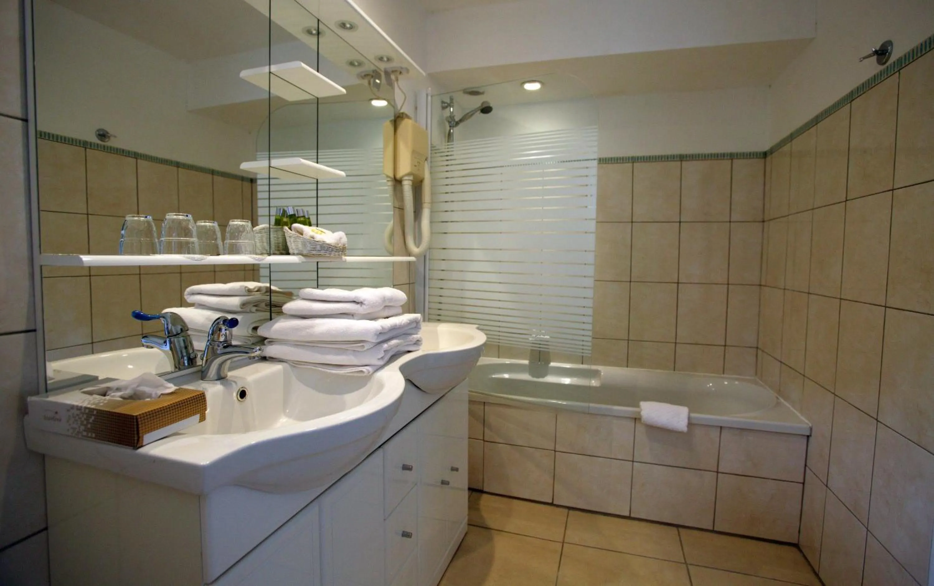 Bathroom in Le Manoir de Bellerive