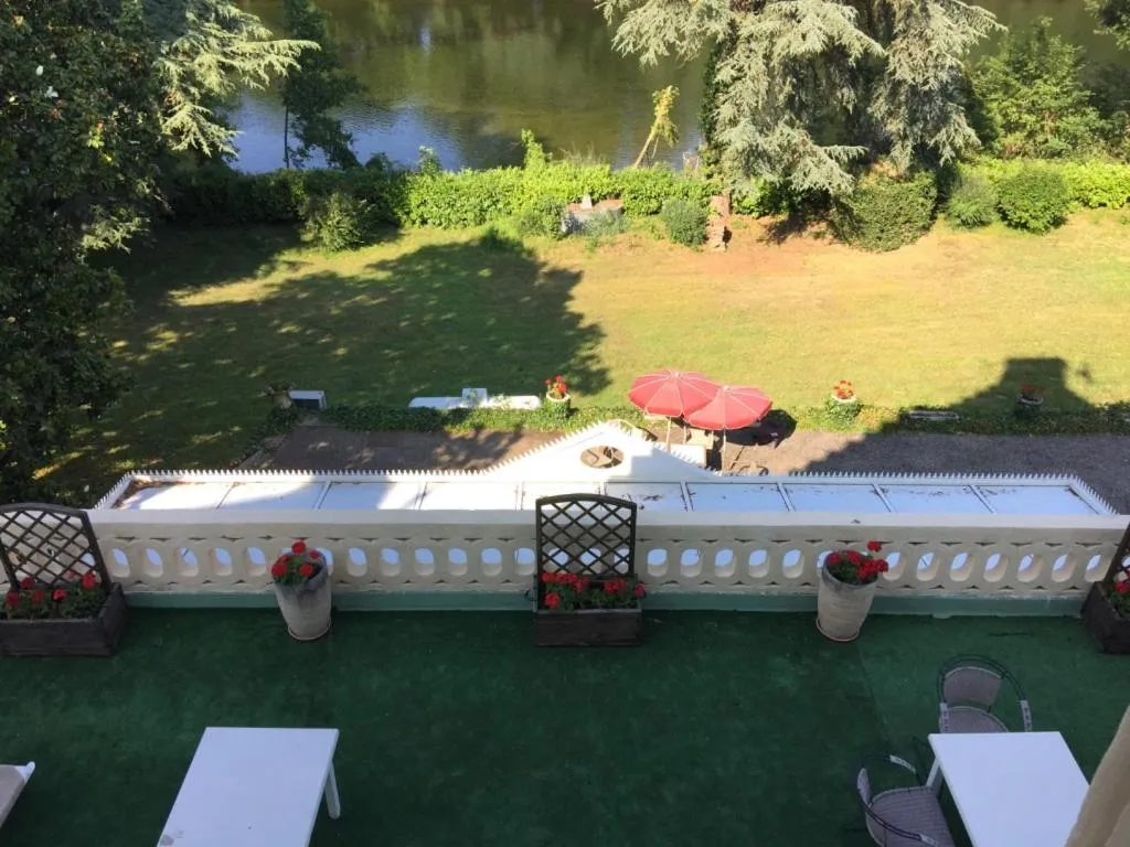 Balcony/Terrace in Le Manoir de Bellerive